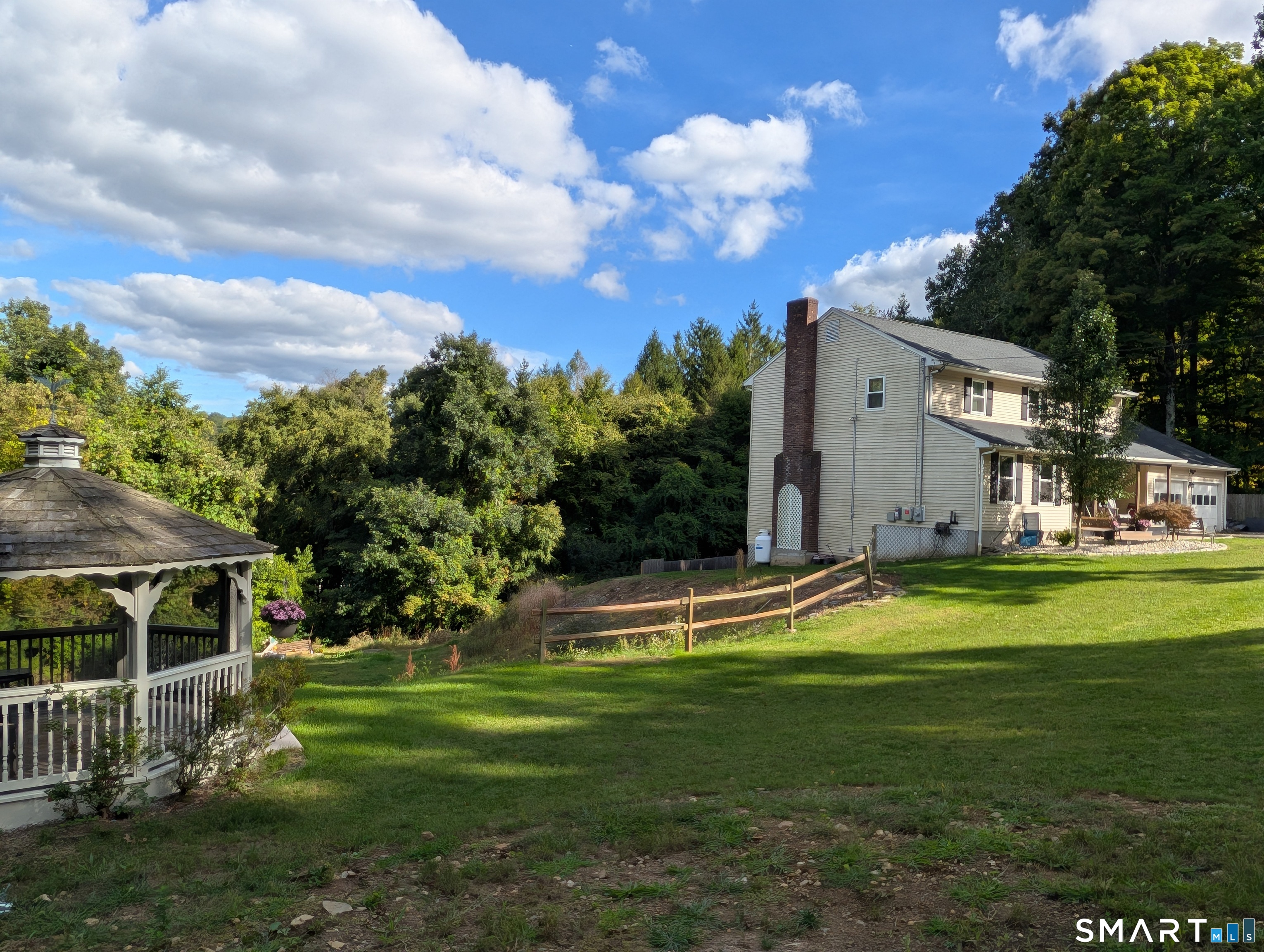 Photo 3 of Single family home for sale at 122 Antrim Rd, Coventry, CT 06238 | MLS# 24209519 | Listing updated on 2026-10-06