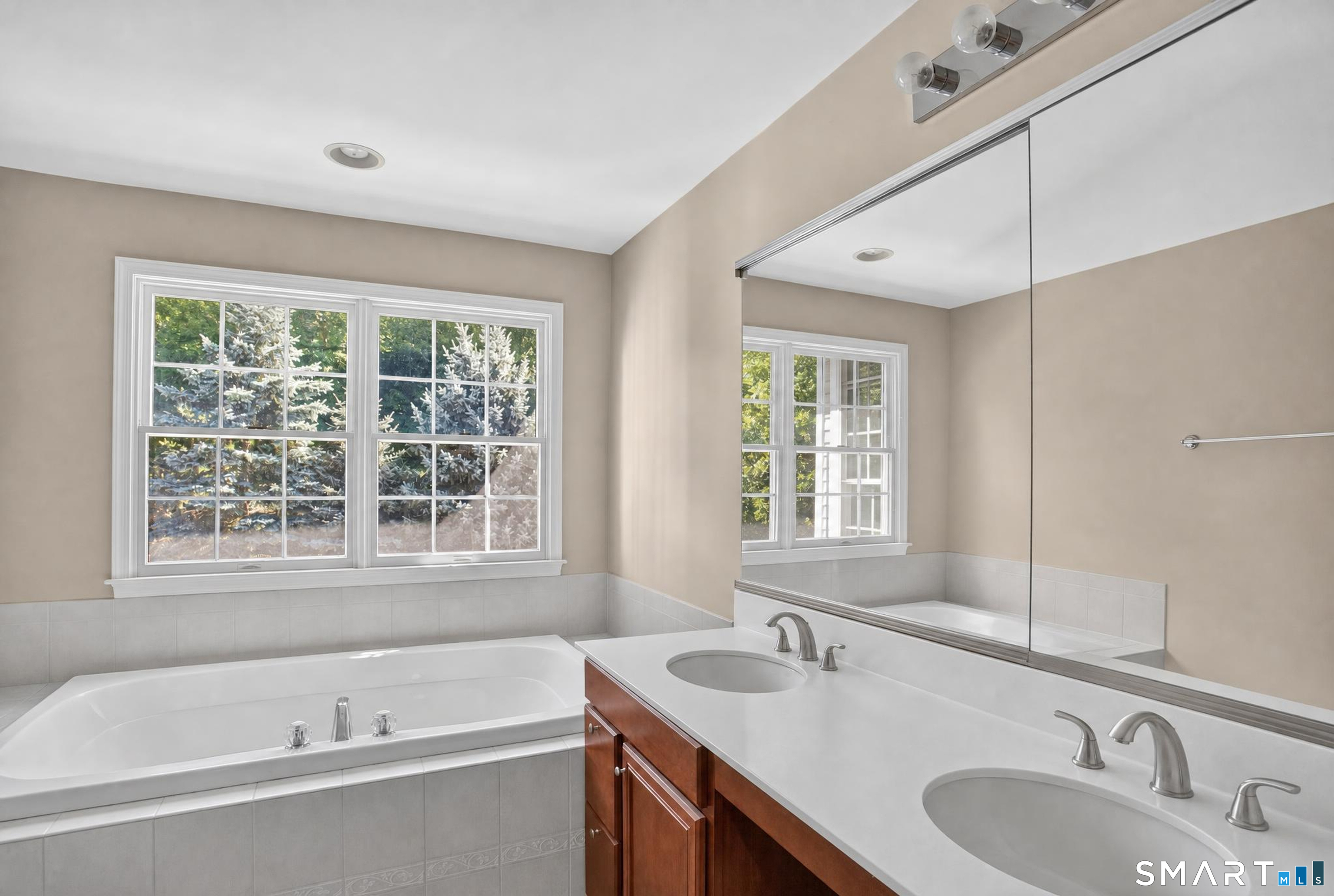 17 Regency, Unit 17 photo 19