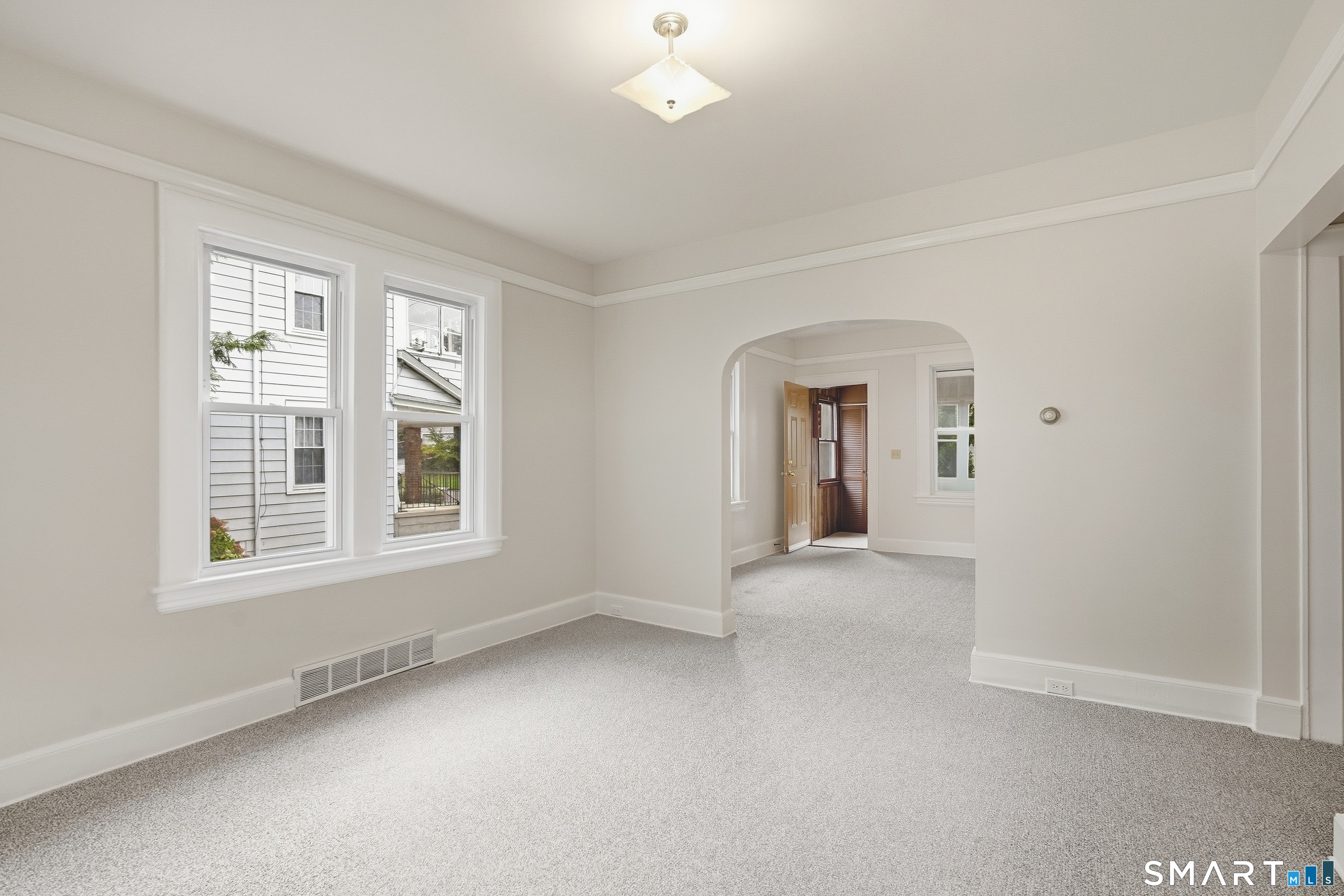 Foto 8 de Apartamento en renta en 144 Flushing Avenue, Fairfield, CT — $3,000/mes
