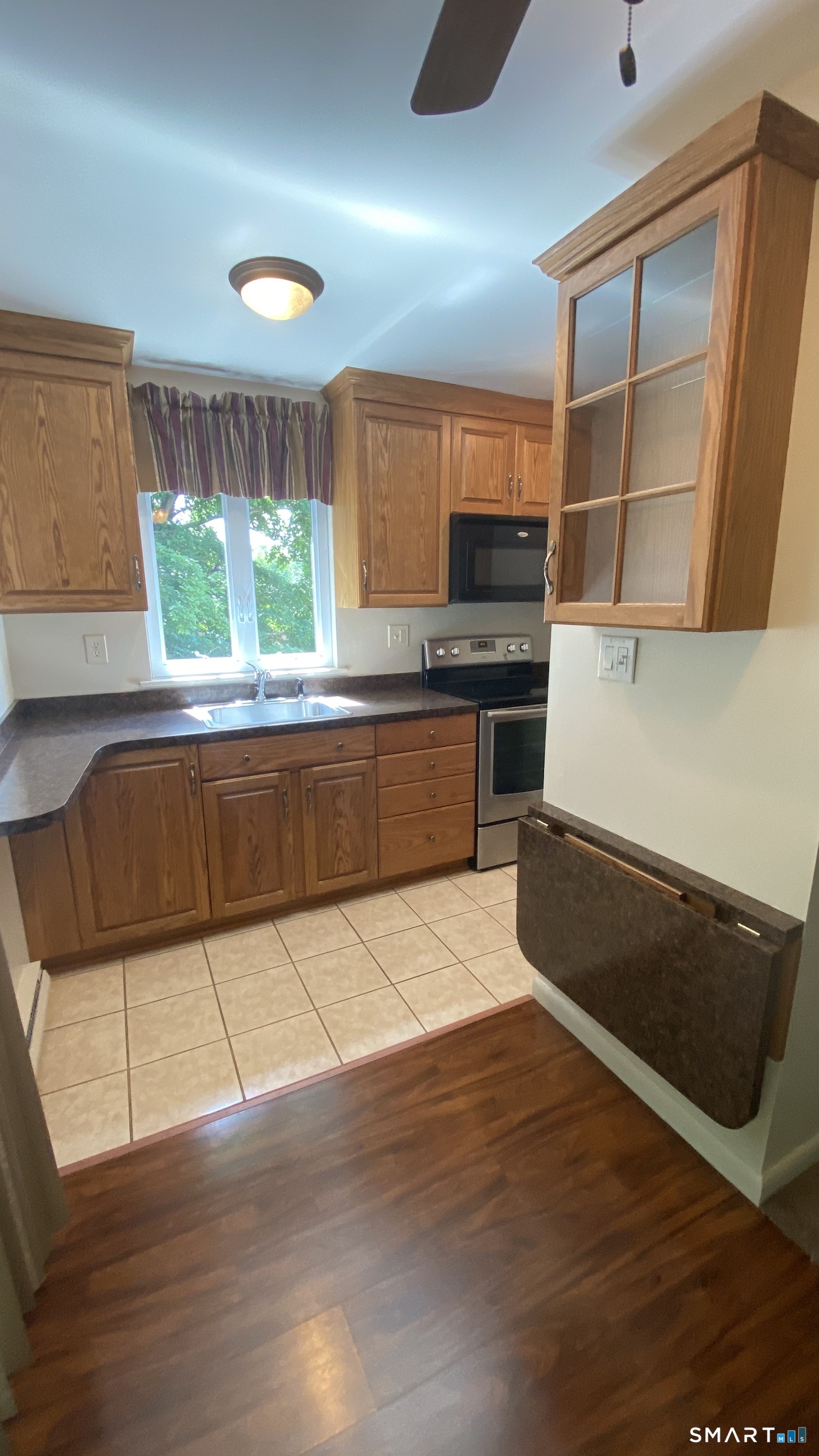 1646 Farmington Avenue Unit #3 photo 16