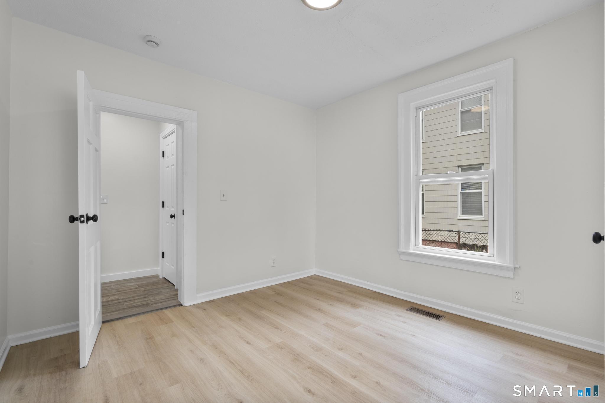 57 Shelton Avenue photo 10