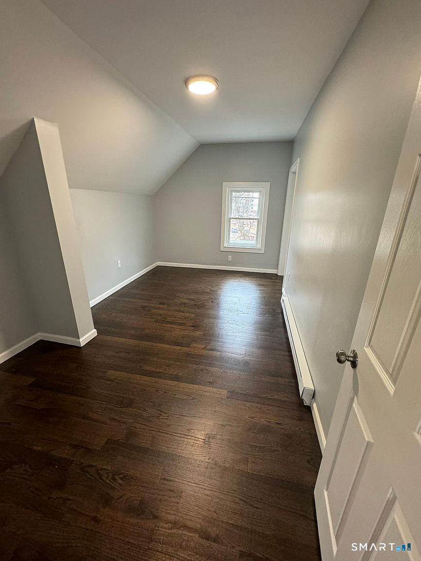 57 Shelton Avenue photo 23