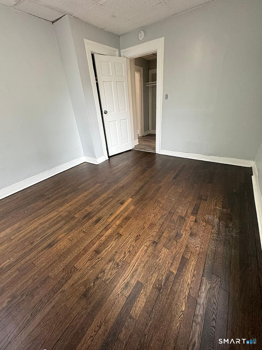 57 Shelton Avenue photo 17
