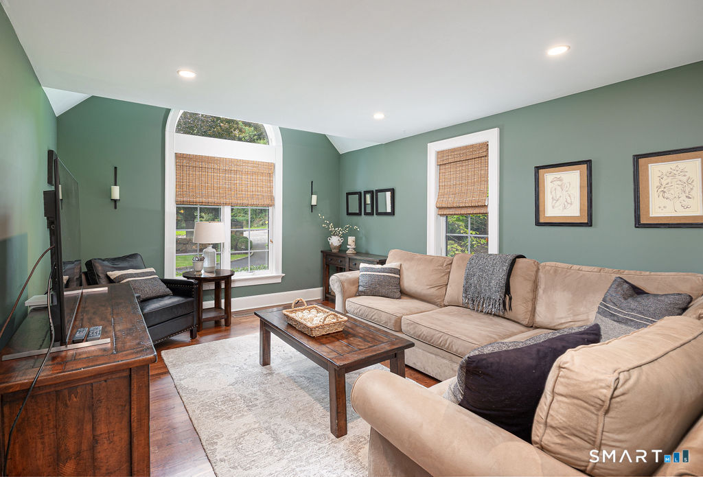 64 Huckleberry Hollow photo 13