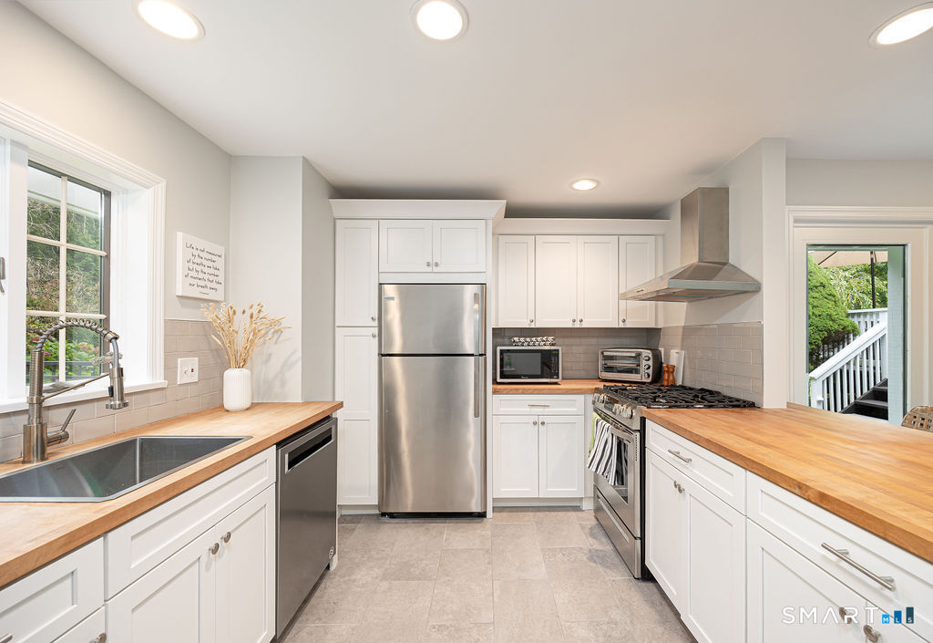 64 Huckleberry Hollow photo 30