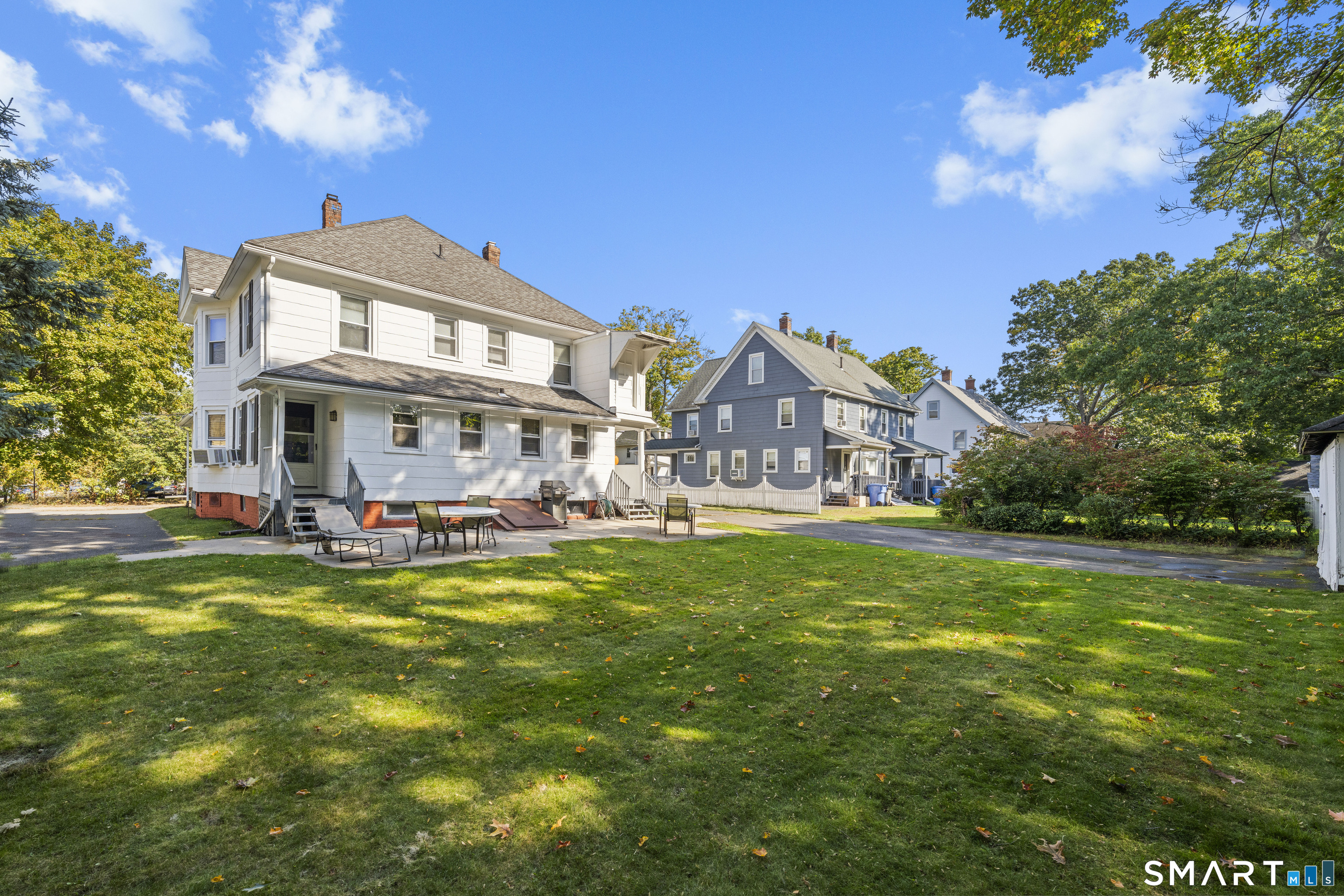 52 Russell Street photo 36