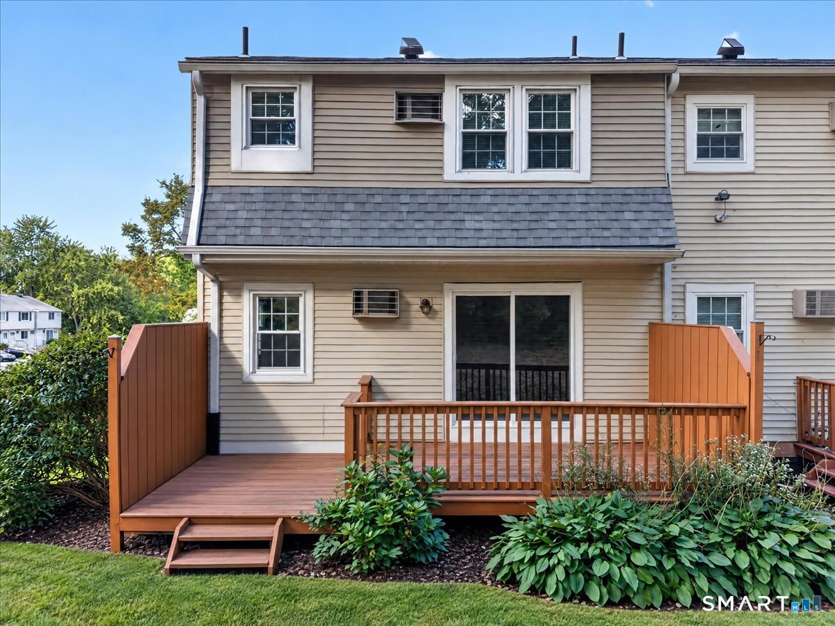 Photo 4 of Townhouse for sale at 161 Cynthia Ln #C6, Middletown, CT 06457 | MLS# 24212253 | Listing updated on 2026-10-08