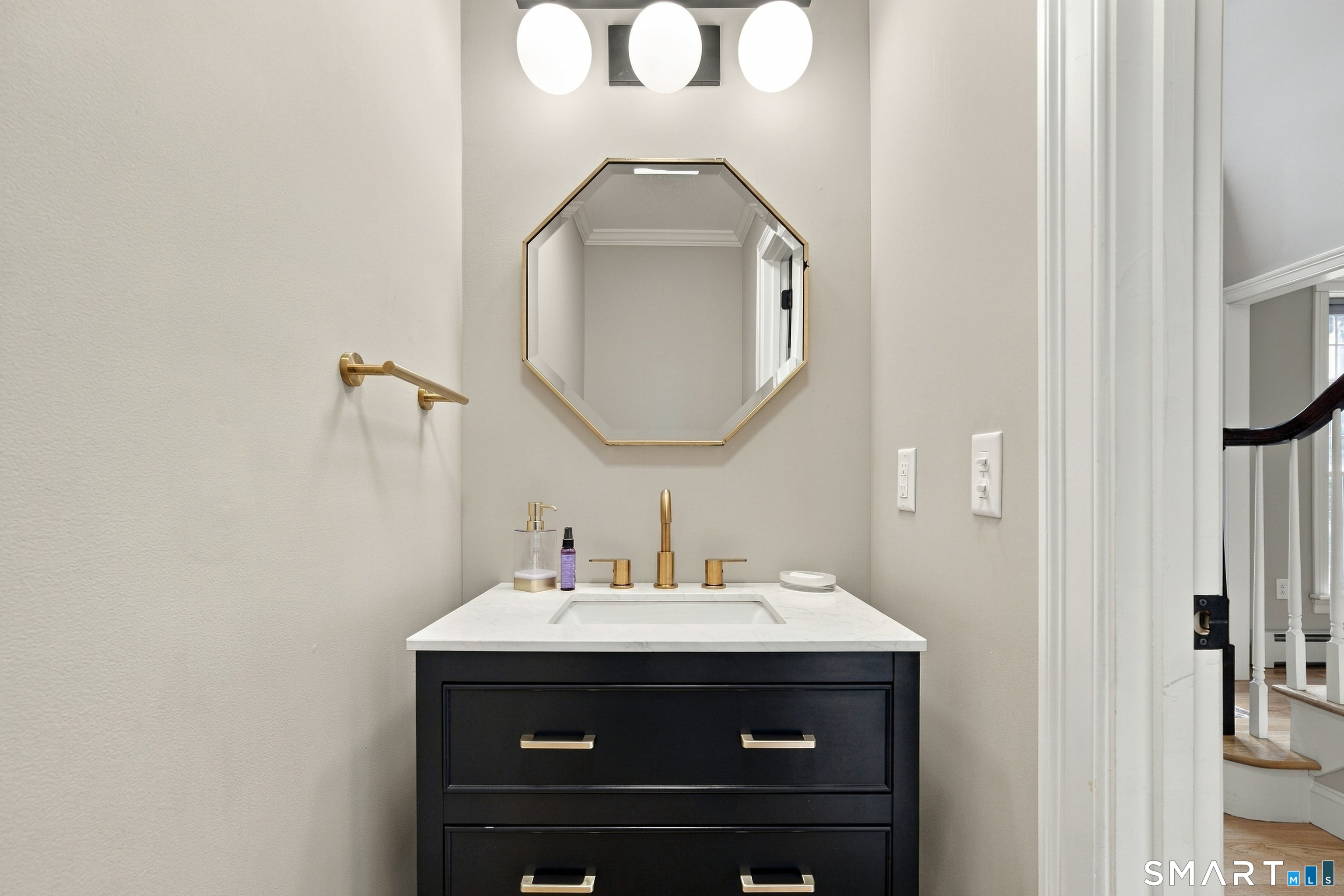 43 Warner Court photo 15