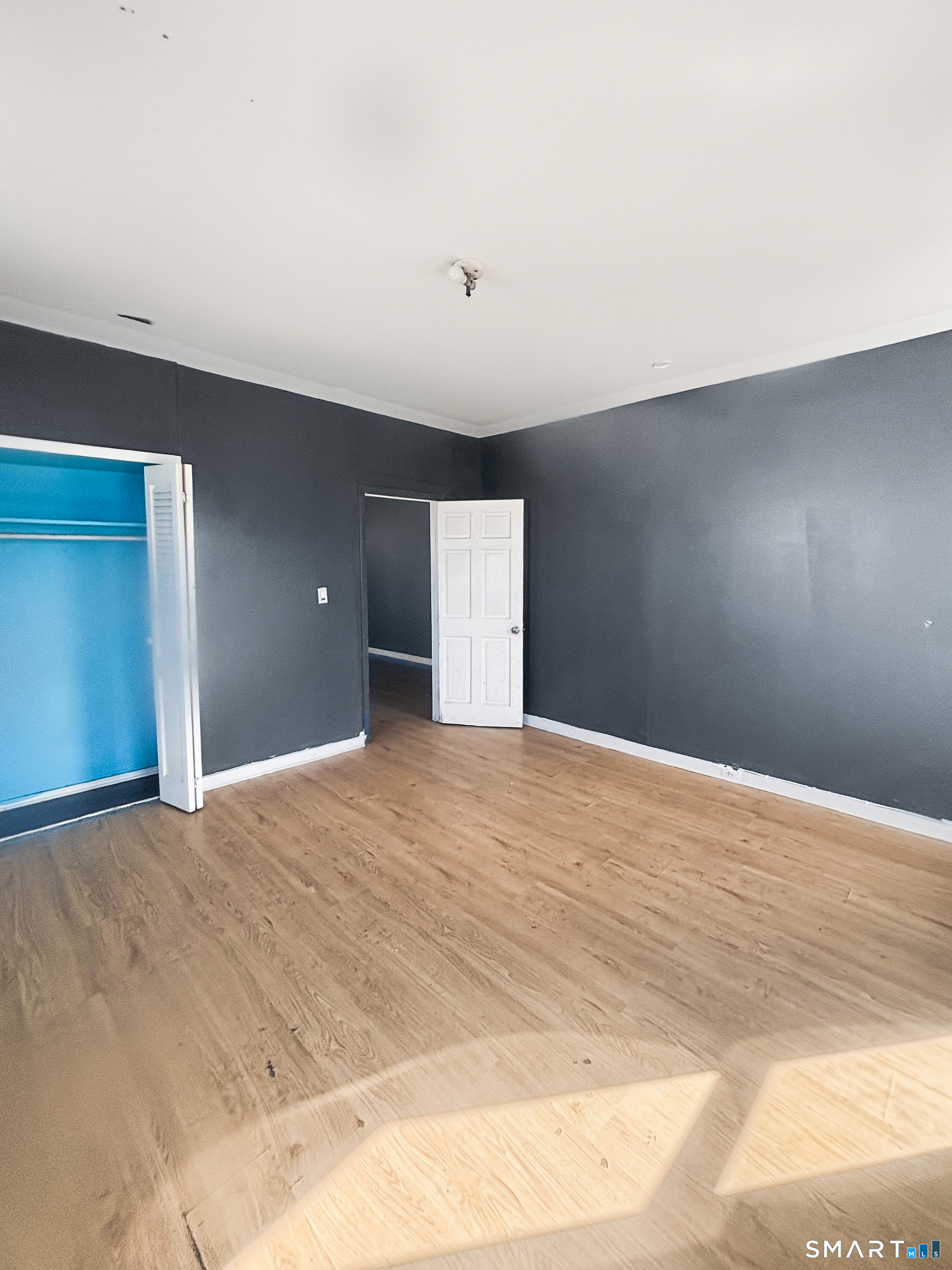 Foto 6 de Apartamento en renta en 662 Noble Avenue #2, Bridgeport, CT — $1,800/mes