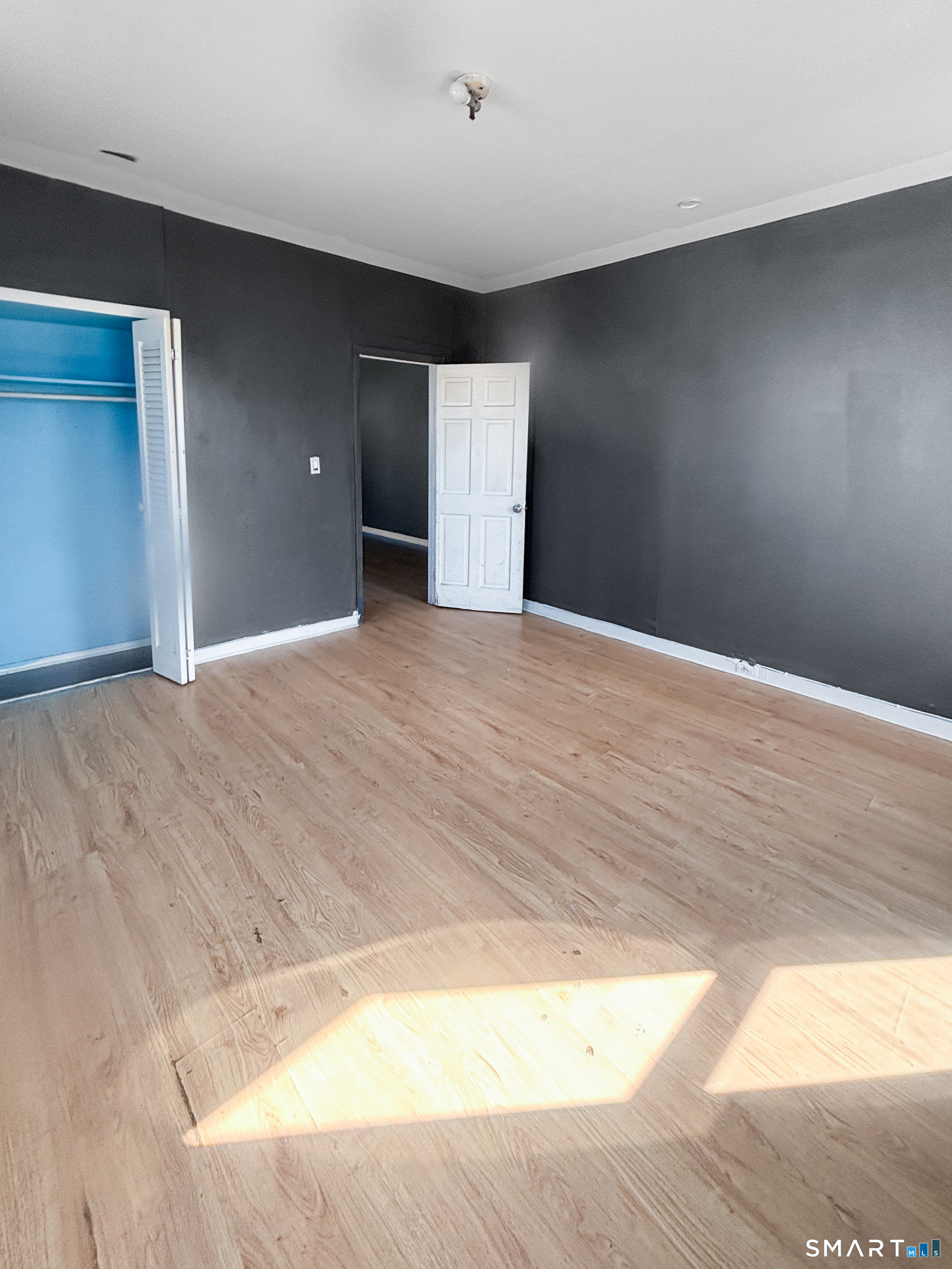 Foto 9 de Apartamento en renta en 662 Noble Avenue #2, Bridgeport, CT — $1,800/mes