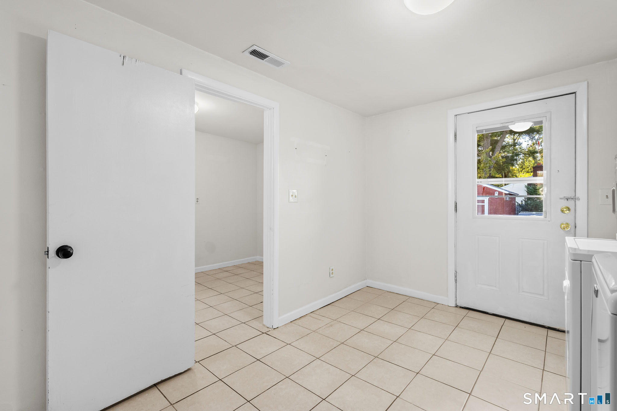 31 Scott Street, East Hartford, CT 06118