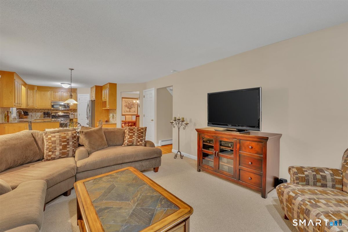 206 Walek Farms Road, Keeney, Manchester, CT 06040