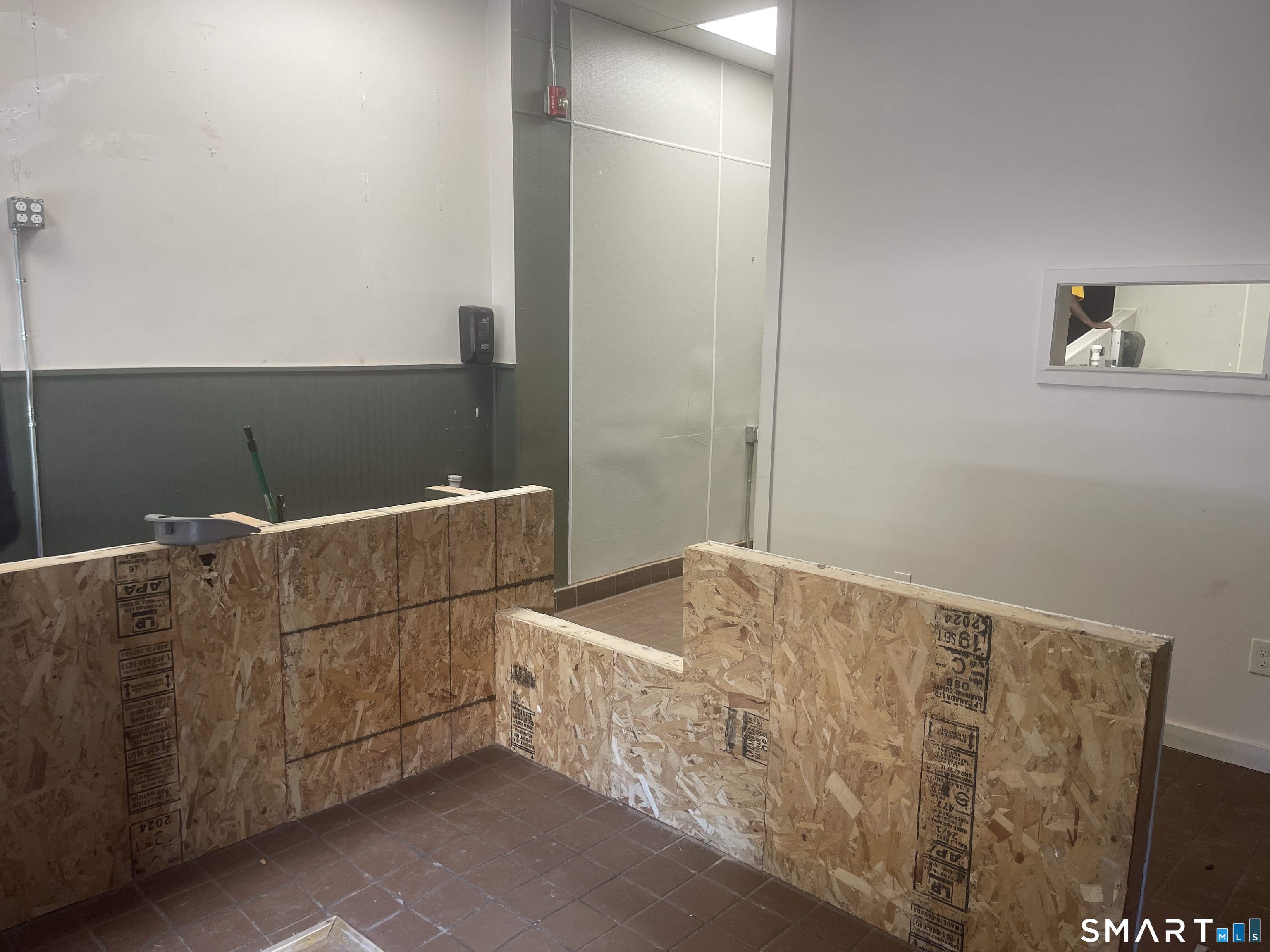 300 Dixwell Avenue photo 7