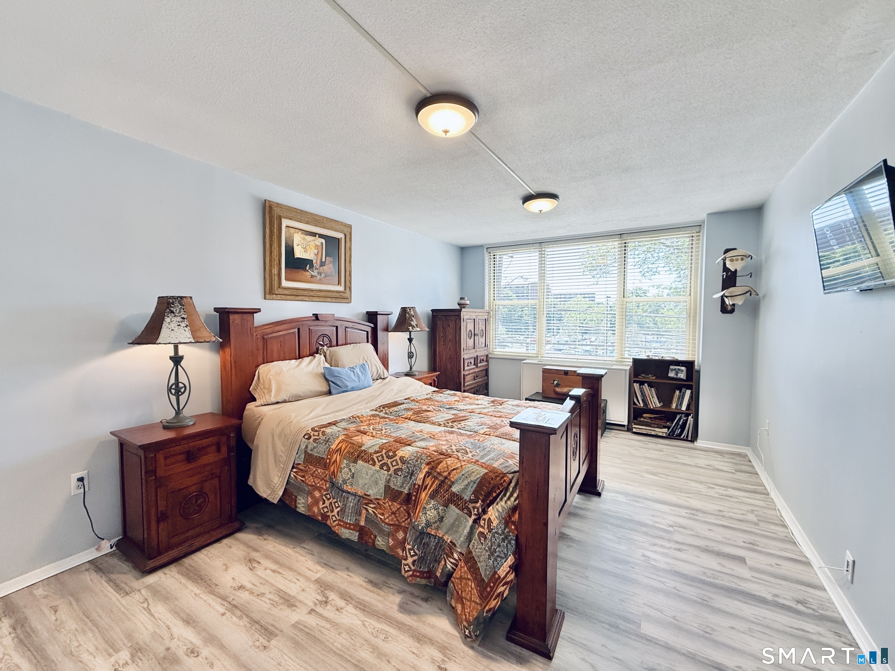 Generous sized bedrooms.
