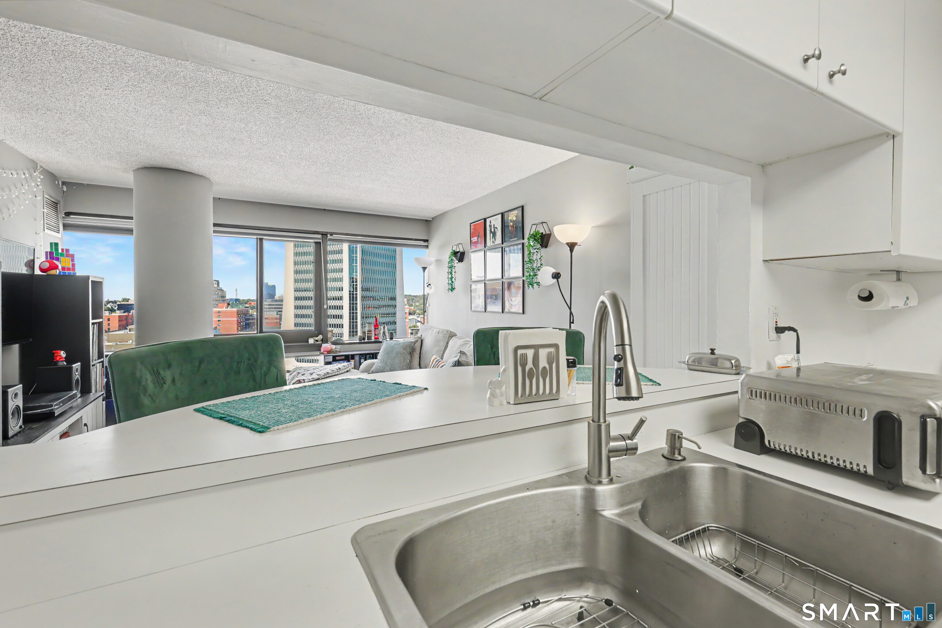 127 Greyrock, Unit 1407 photo 10