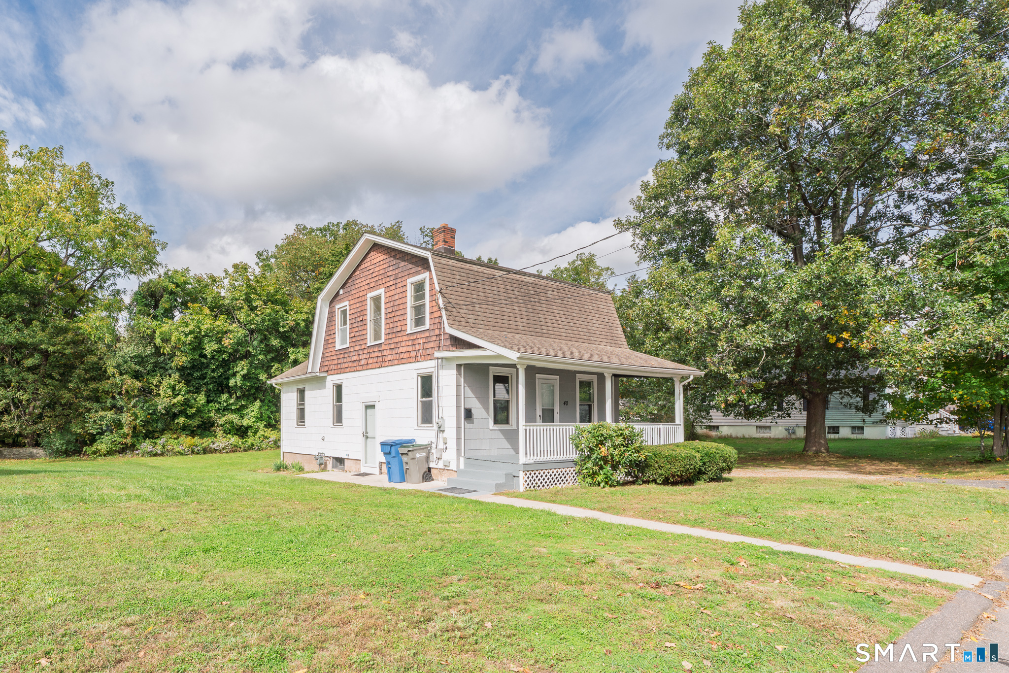 Photo 1 of Single family home for sale at 40 Doane St, Manchester, CT 06042 | MLS# 24211509 | Listing updated on 2026-10-09