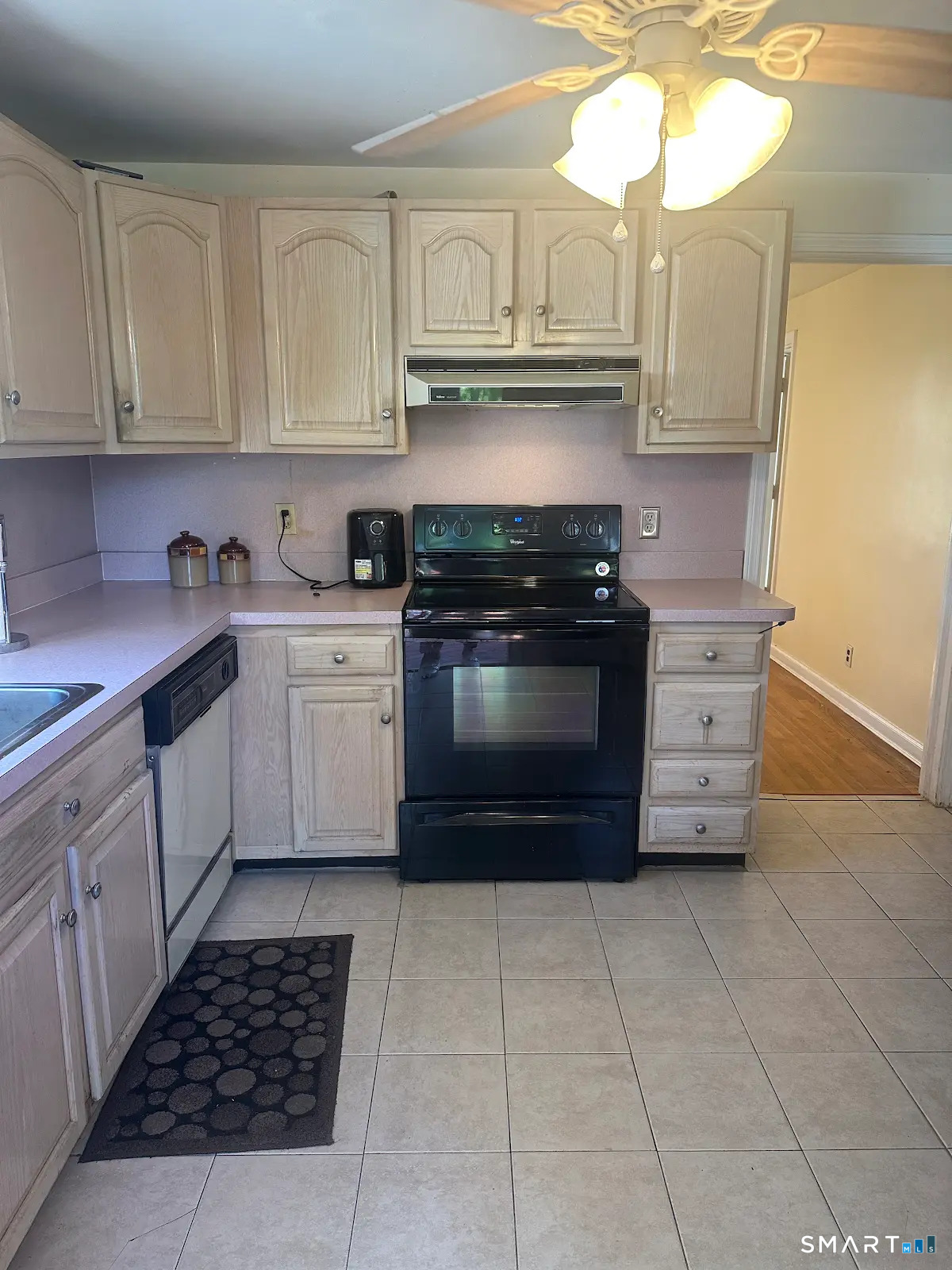 110 Matianuck Avenue photo 7