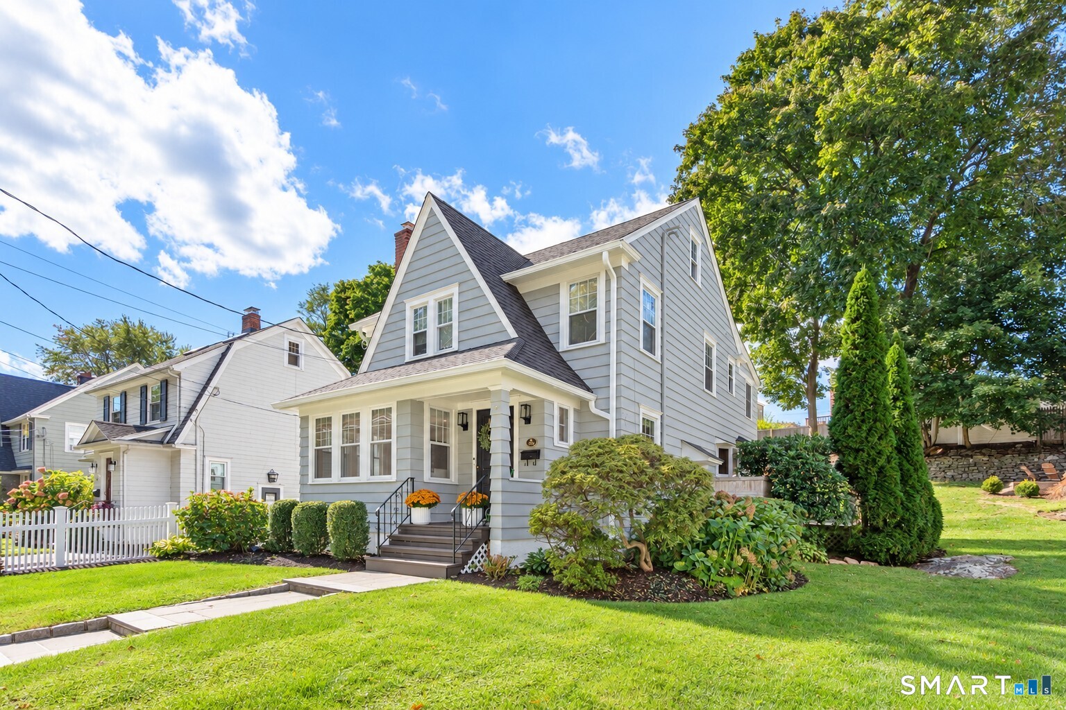 Photo 1 of Single family home for sale at 1106 Valley Rd, Fairfield, CT 06825 | MLS# 24210108 | Listing updated on 2026-10-08