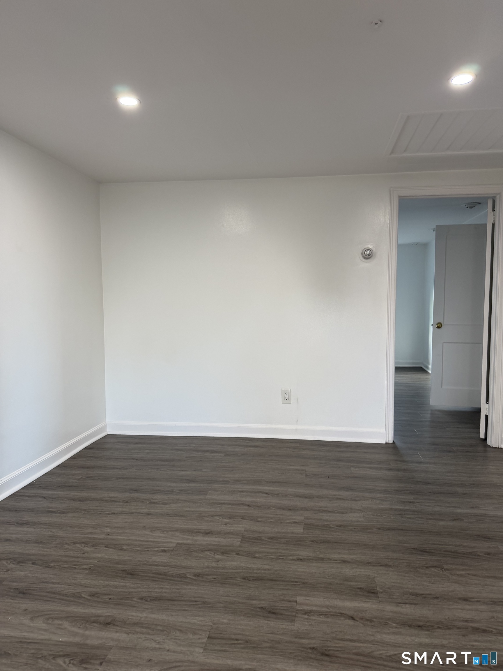 68-70 Plymouth Street, #68, South End, Hartford, CT 06114