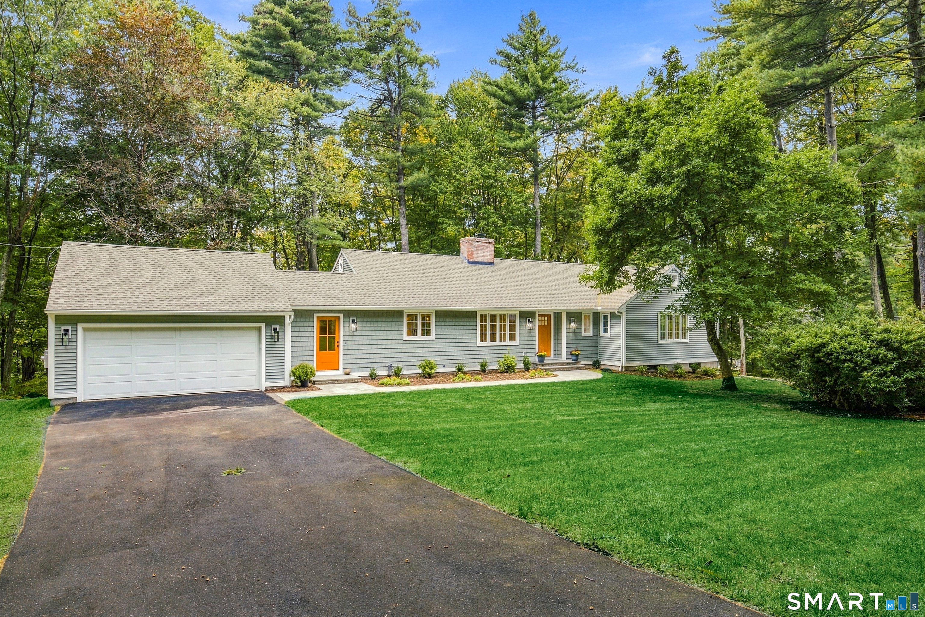 Photo 2 of Single family home for sale at 15 Timber Ln, Avon, CT 06001 | MLS# 24210457 | Listing updated on 2026-10-07