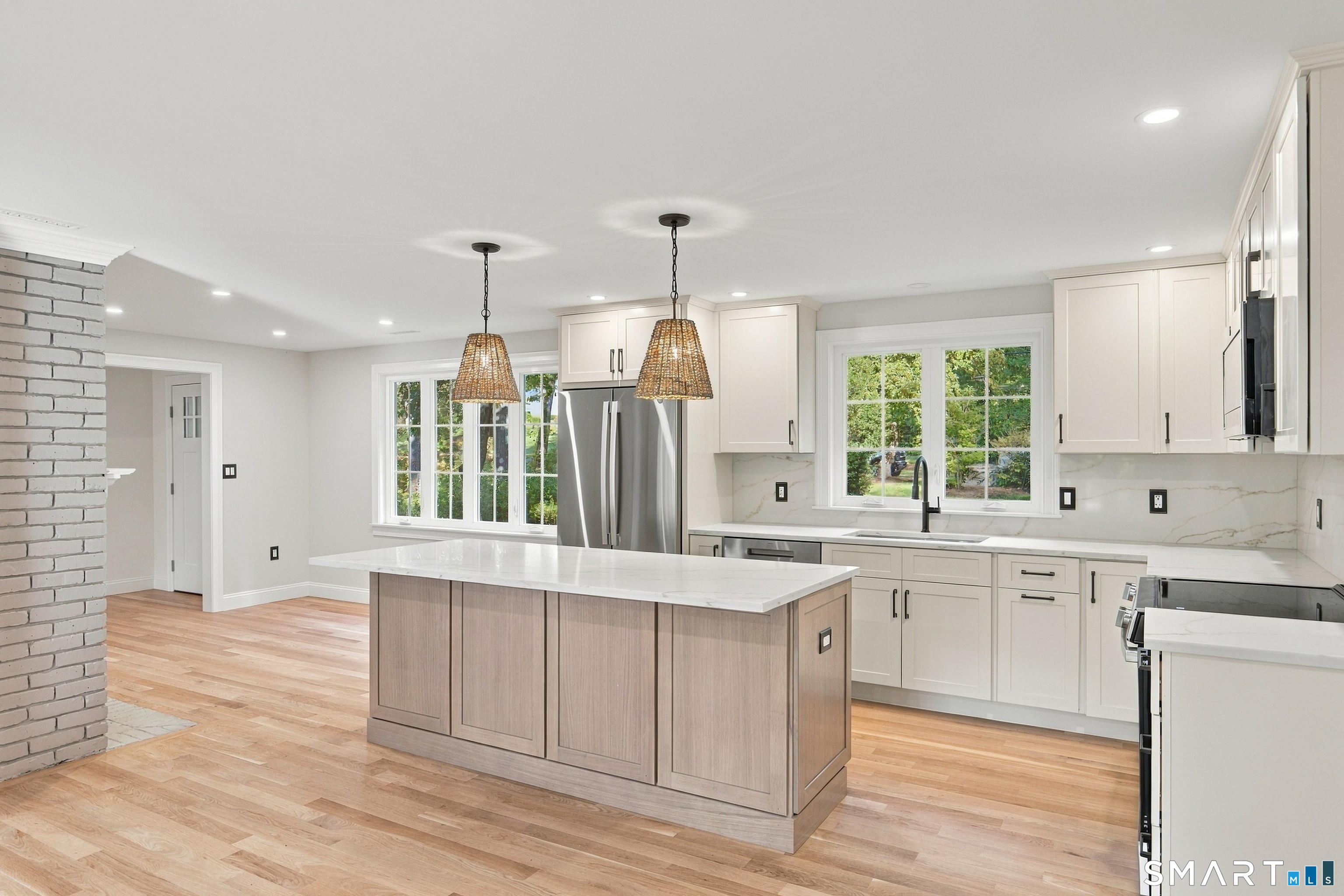 Photo 3 of Single family home for sale at 15 Timber Ln, Avon, CT 06001 | MLS# 24210457 | Listing updated on 2026-10-07