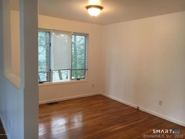 Foto 7 de Condominio en renta en 32 Decatur Street #2, Greenwich, CT — $4,500/mes