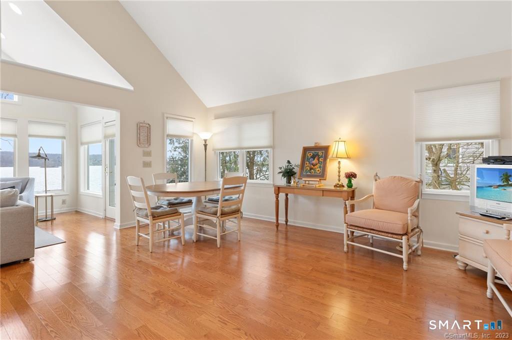 Foto 7 de Casa en renta en 4 Eastview Road, New Fairfield, CT — $4,790/mes
