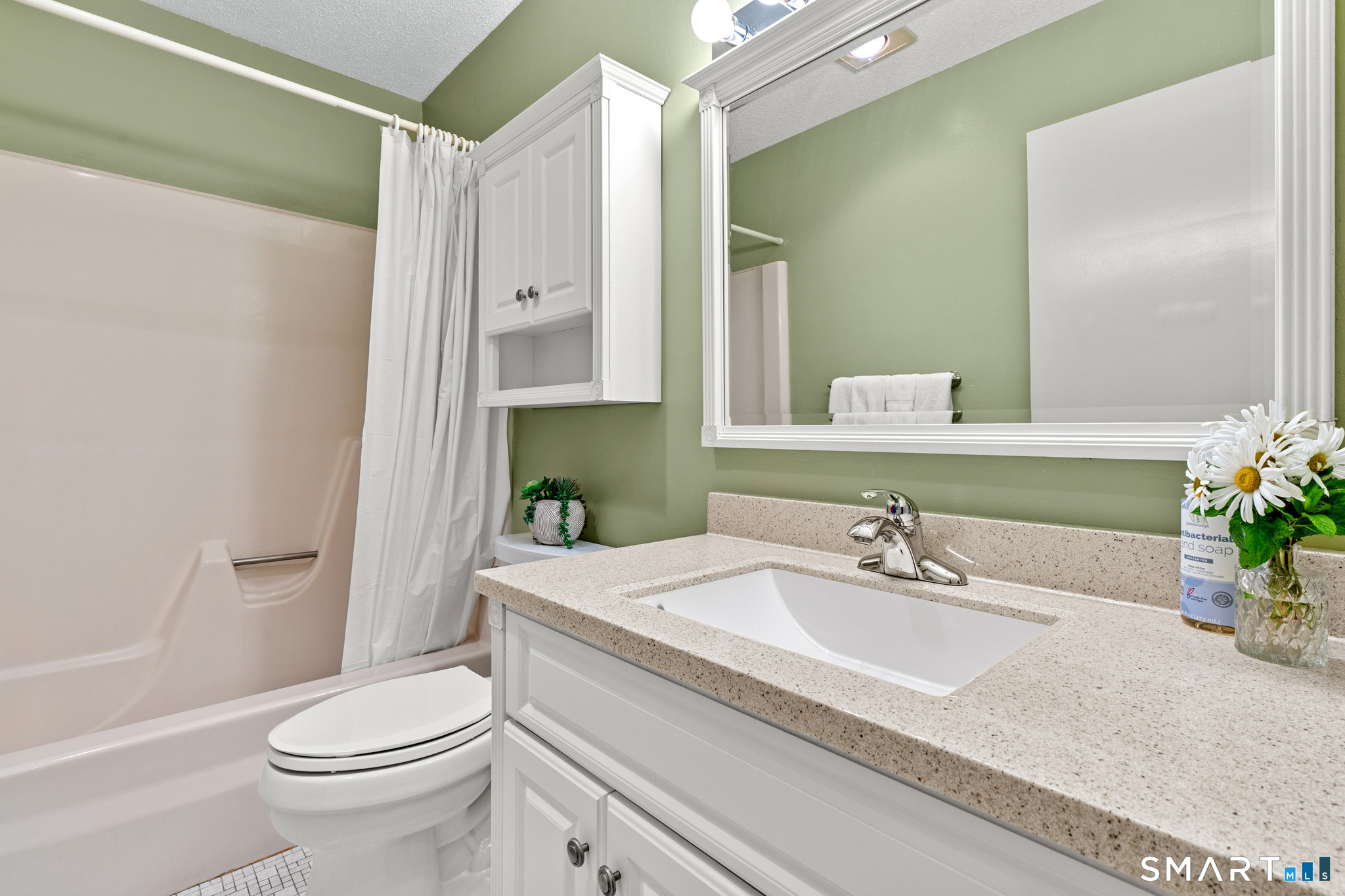 609 Twin Circle Drive Unit #609 photo 12