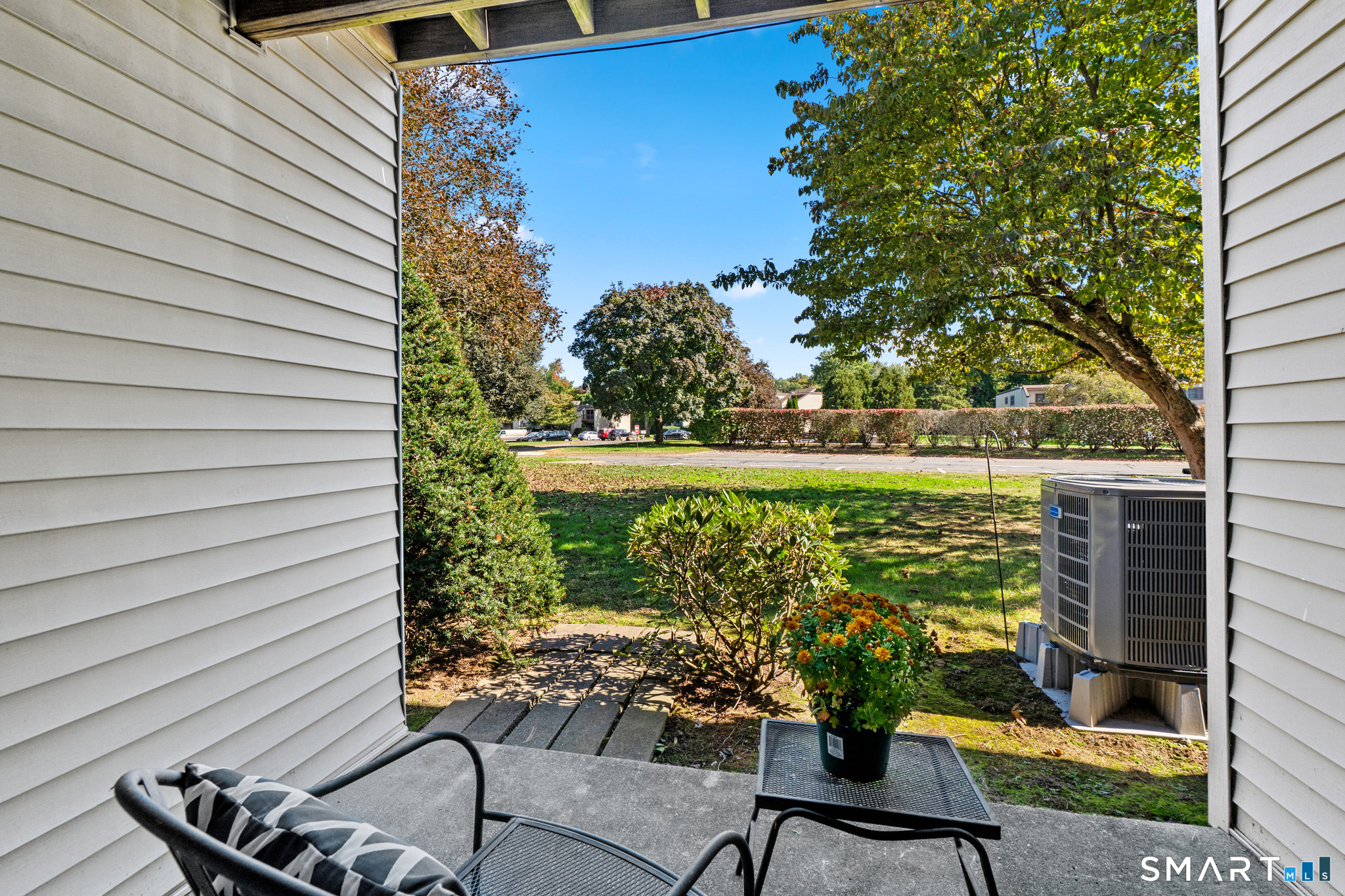609 Twin Circle Drive Unit #609 photo 14