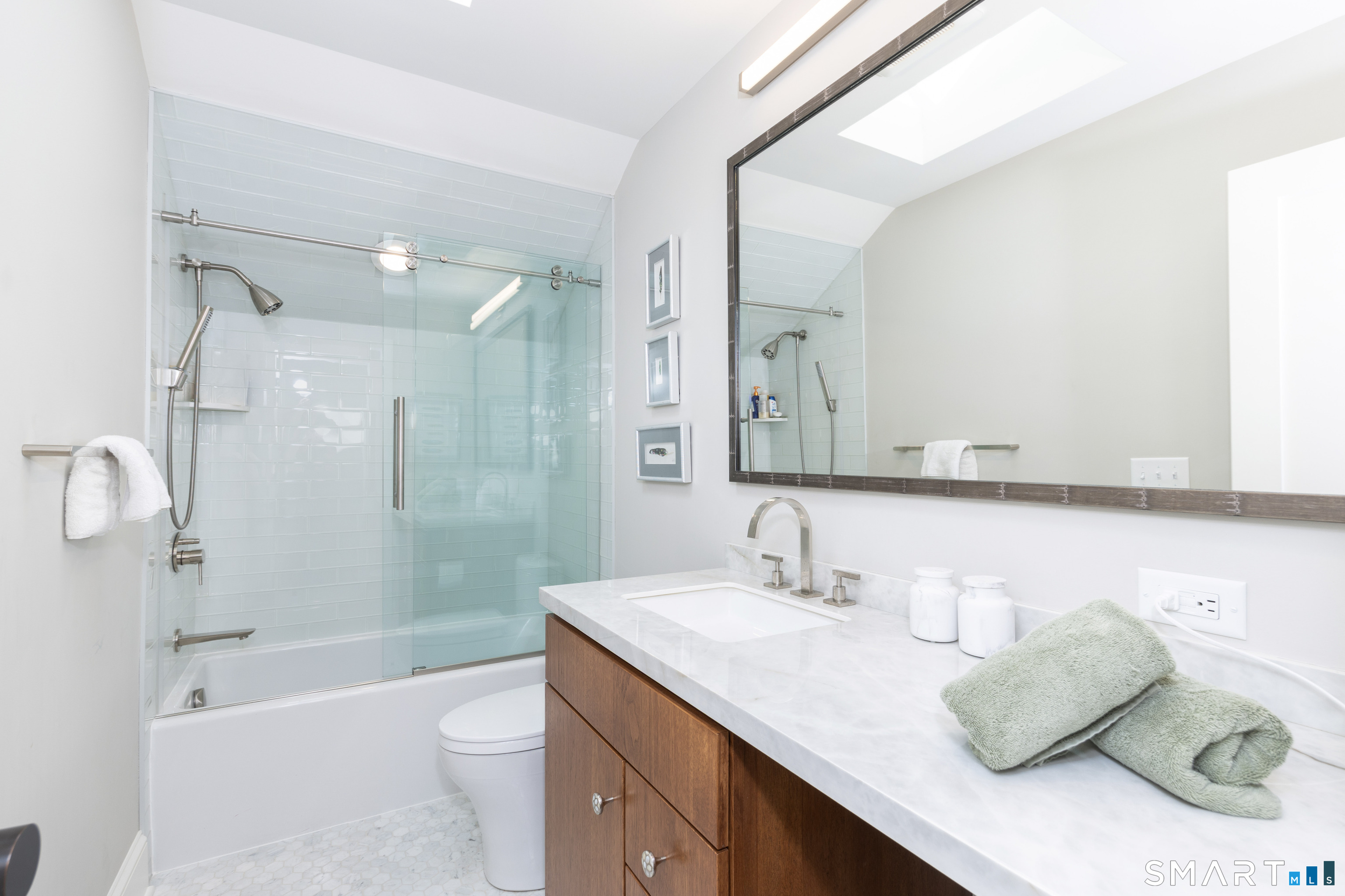 15 Linden Shores, #15, Pawson Park, Branford, CT 06405