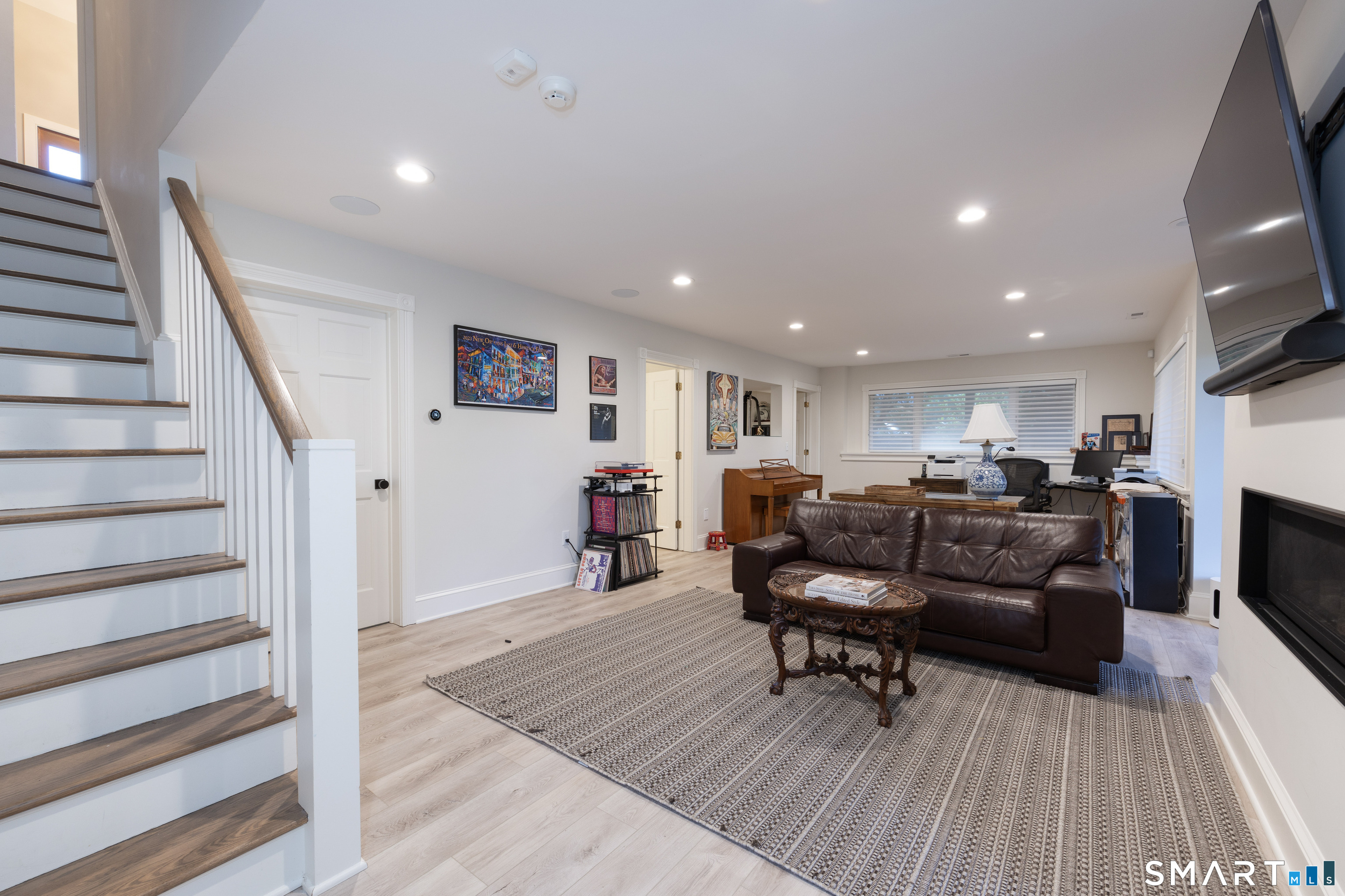 15 Linden Shores, #15, Pawson Park, Branford, CT 06405