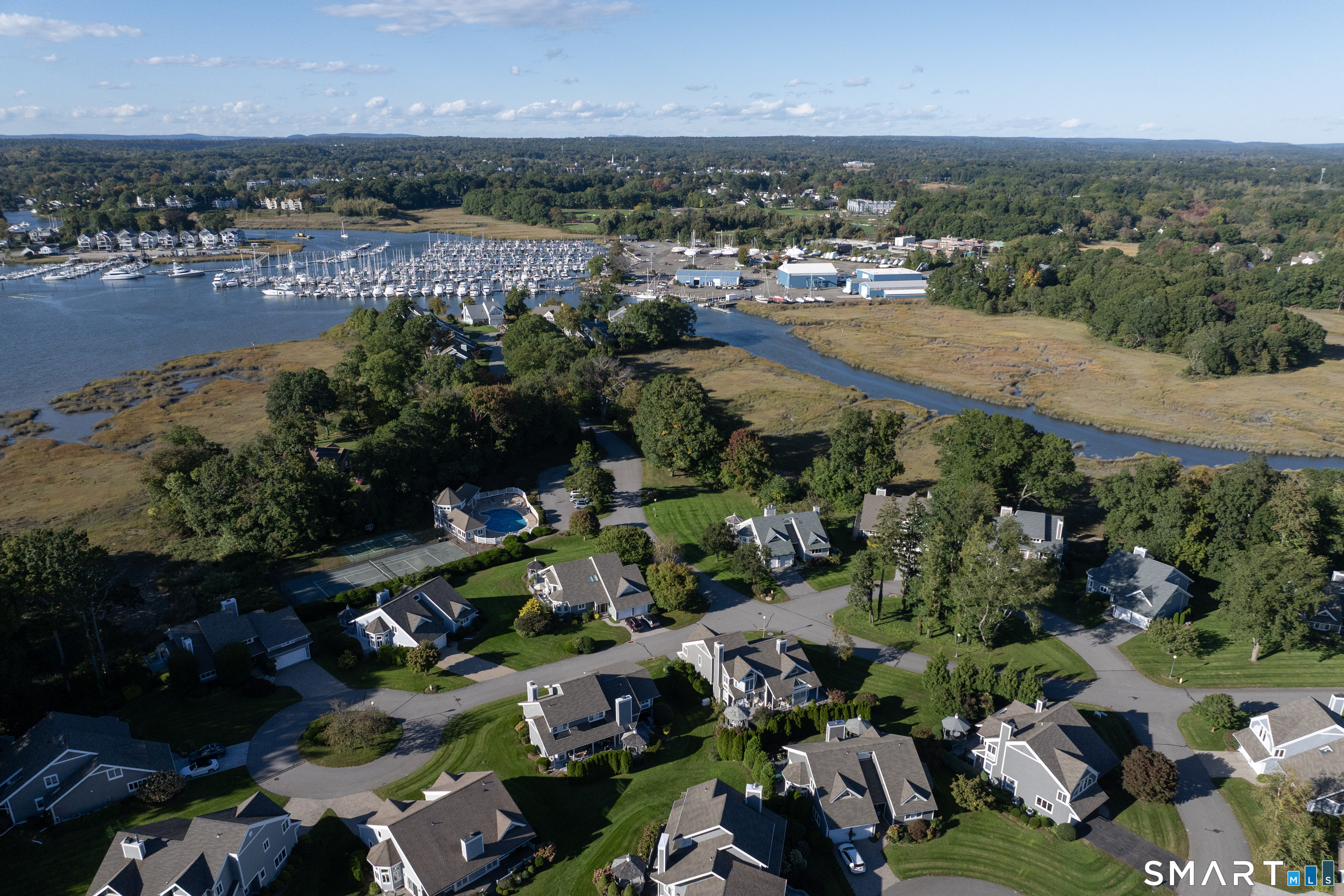 15 Linden Shores, #15, Pawson Park, Branford, CT 06405