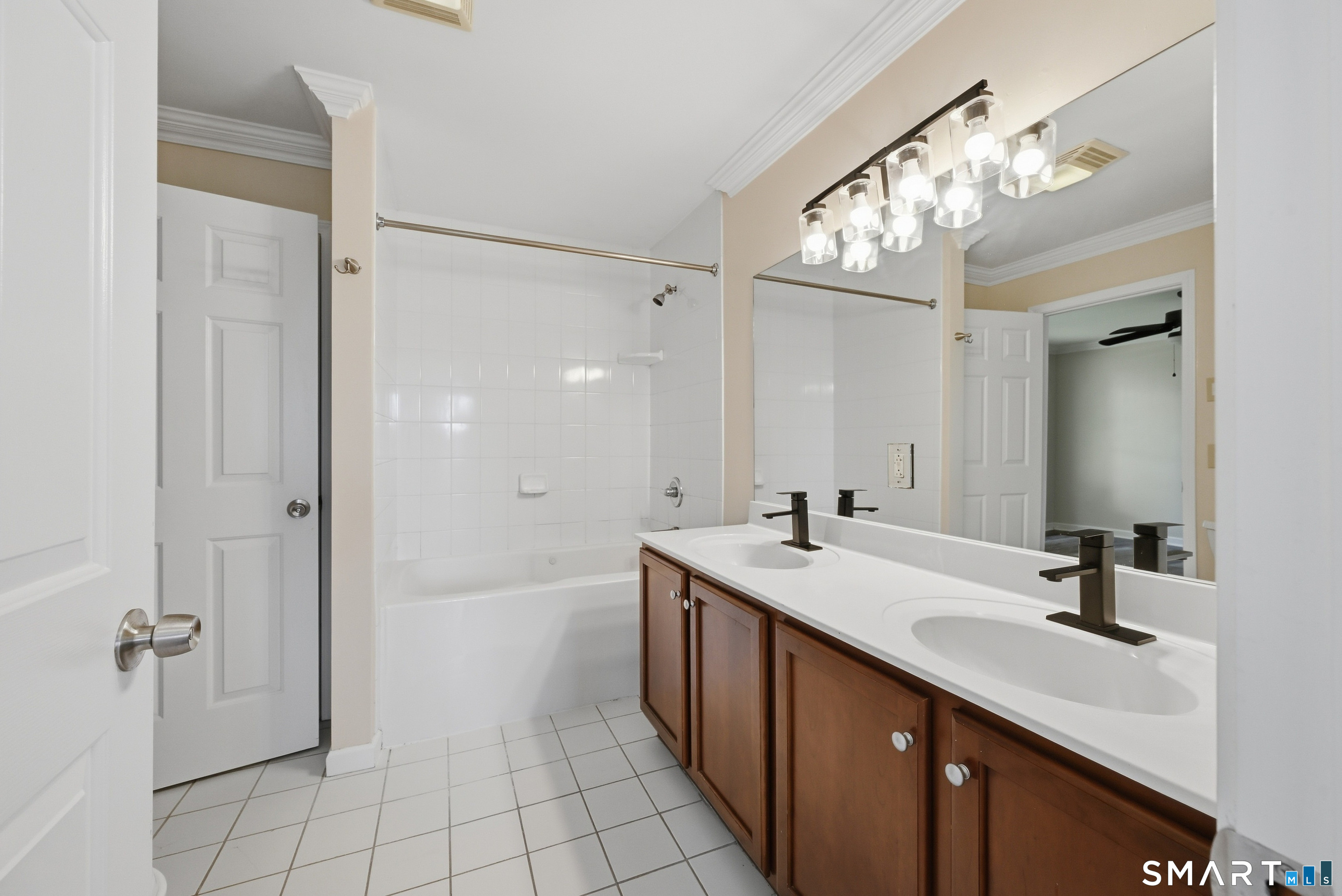 15 Scuppo, Unit 1501 photo 23