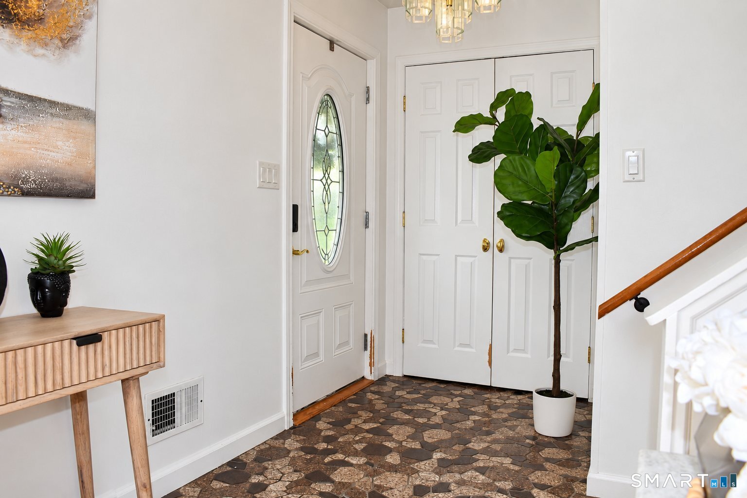 Versailles, Sprague, CT 06330