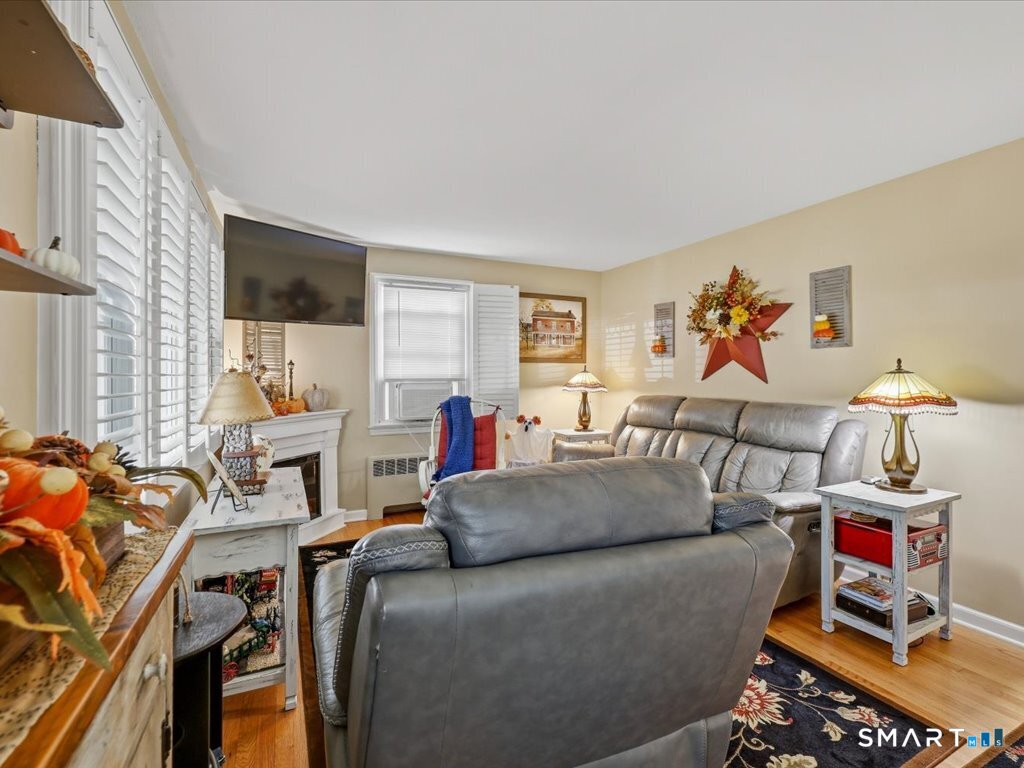87 Beechwood Avenue photo 8
