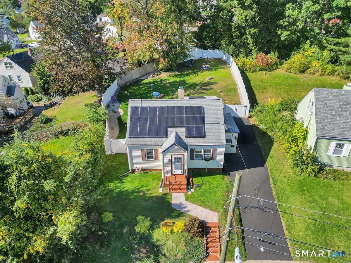 12 Westover Road photo 27