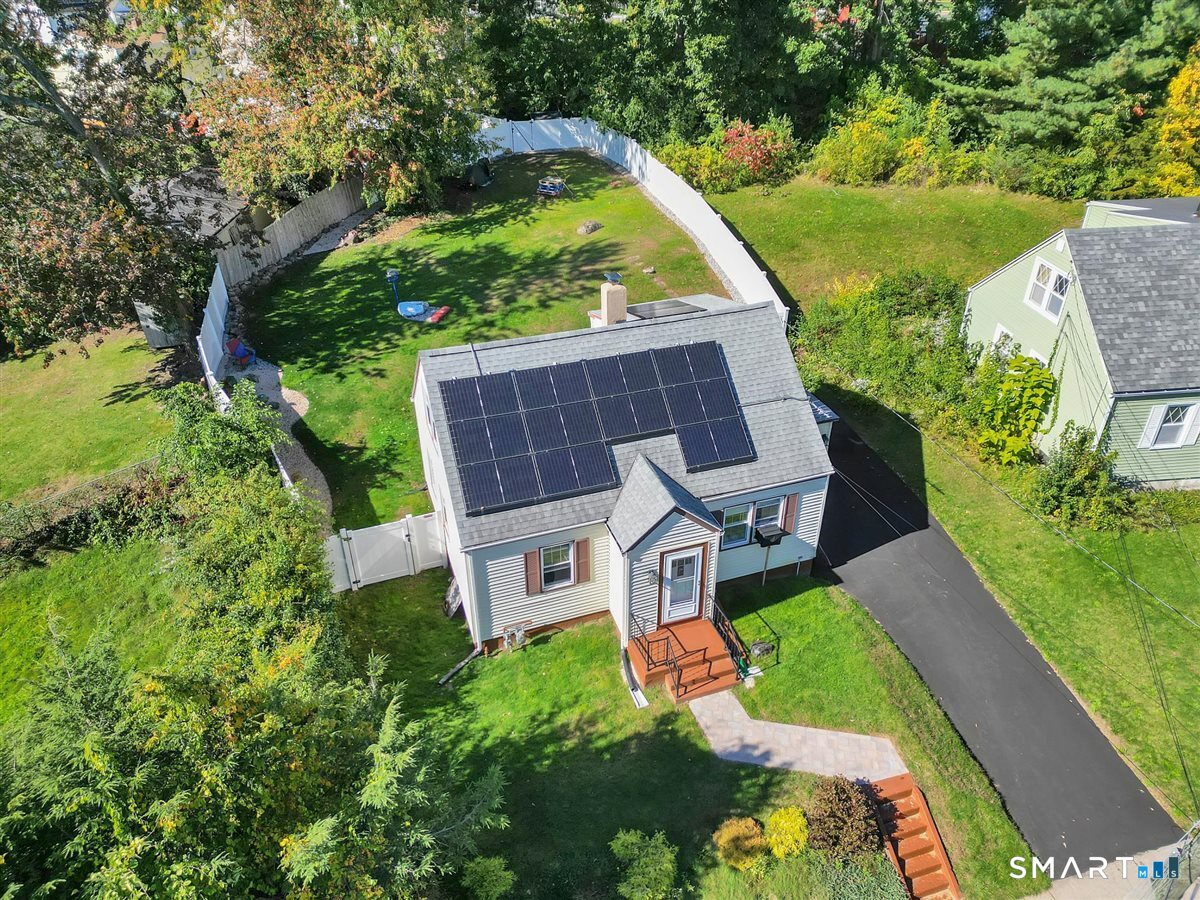 12 Westover Road photo 28