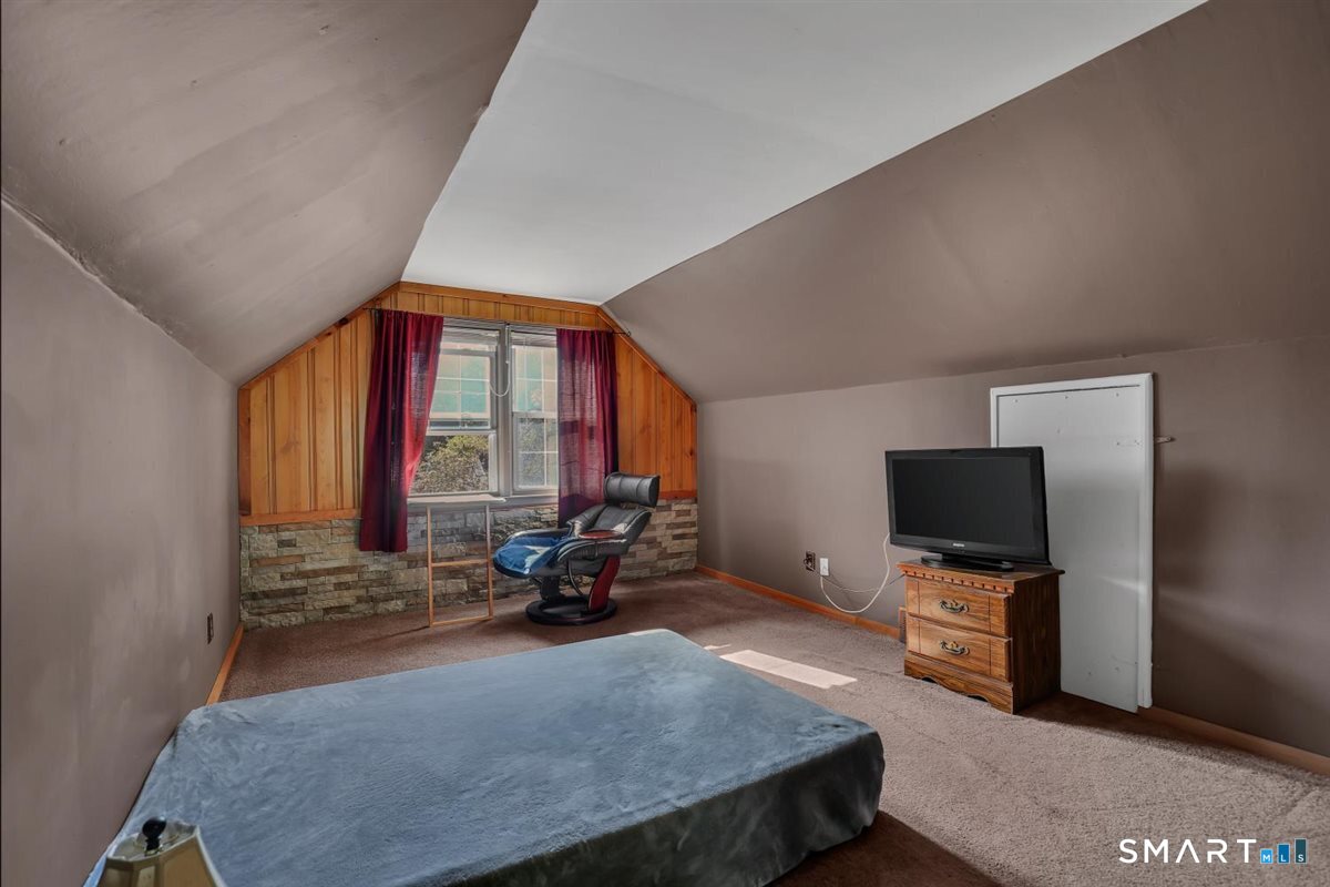 12 Westover Road photo 23