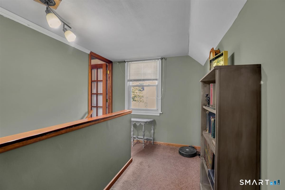 12 Westover Road photo 17