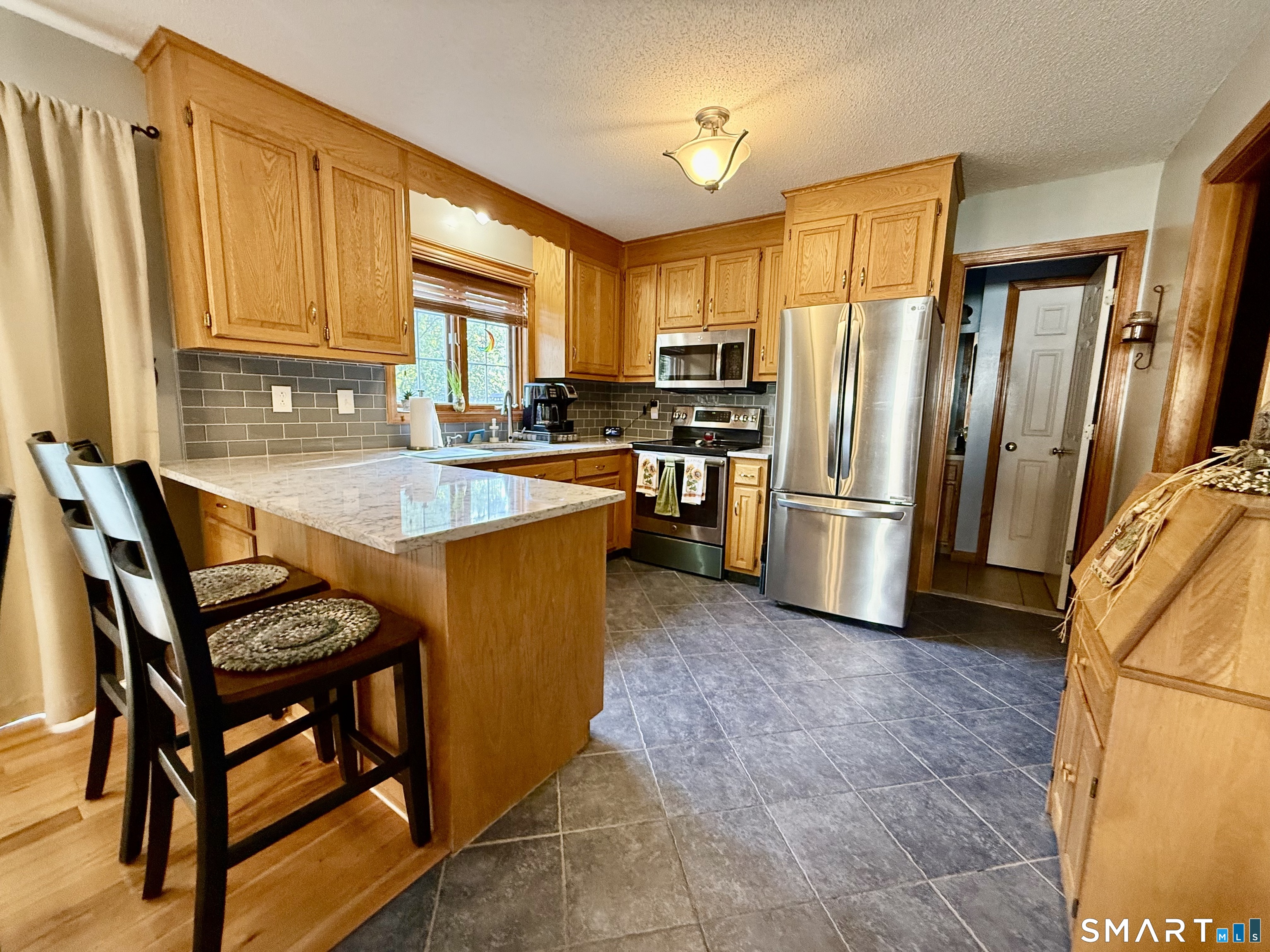 18 Bruce Avenue photo 11