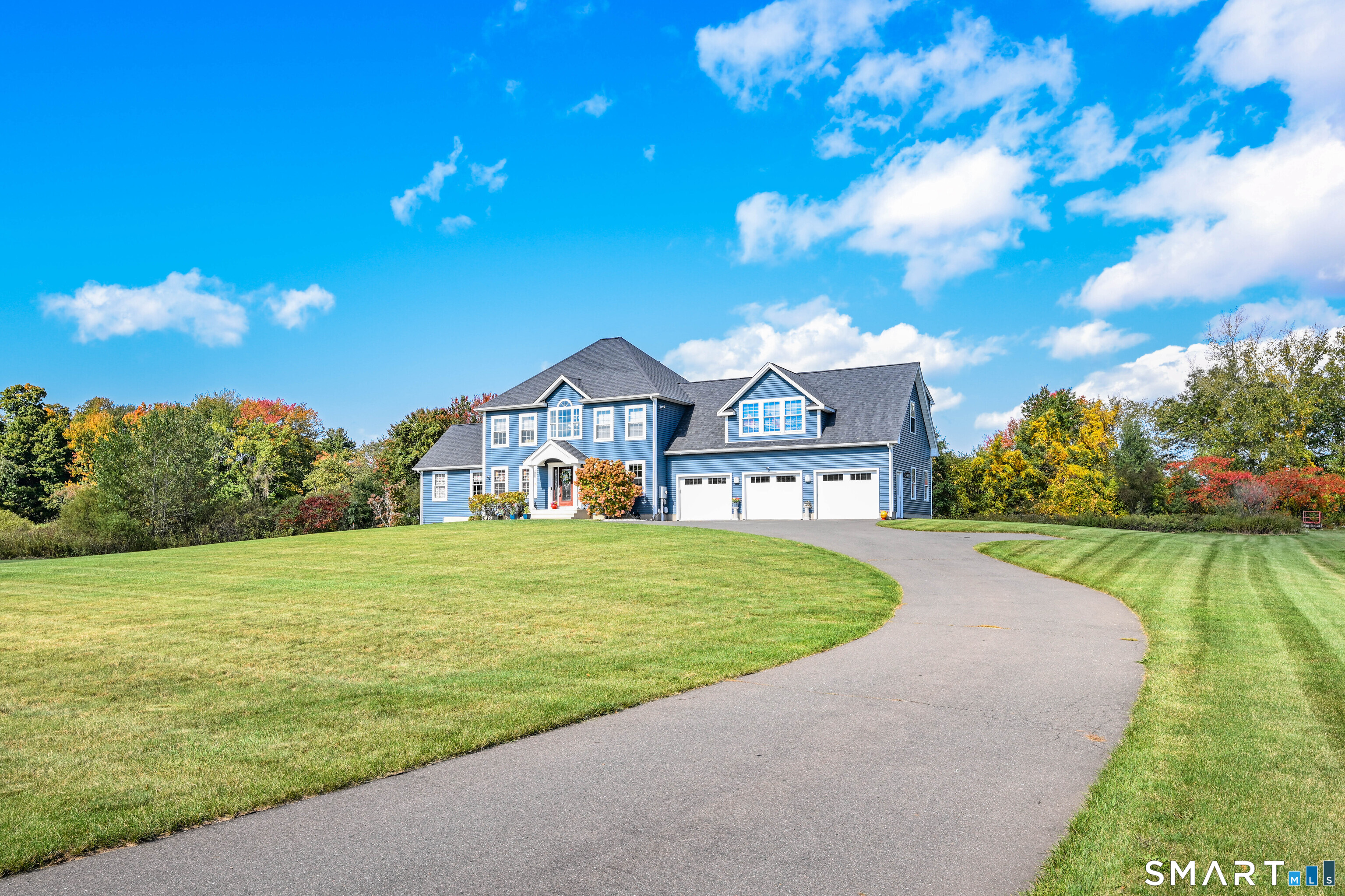 Photo 3 of Single family home for sale at 236 Durkee Rd, Somers, CT 06071 | MLS# 24210636 | Listing updated on 2026-10-08