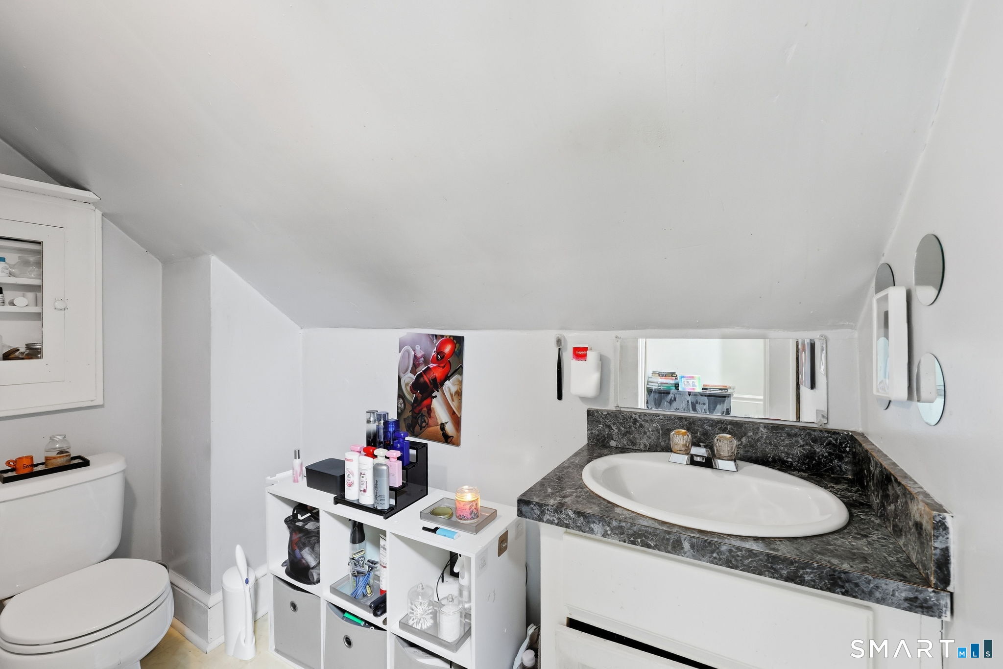 11 Gates Avenue photo 19