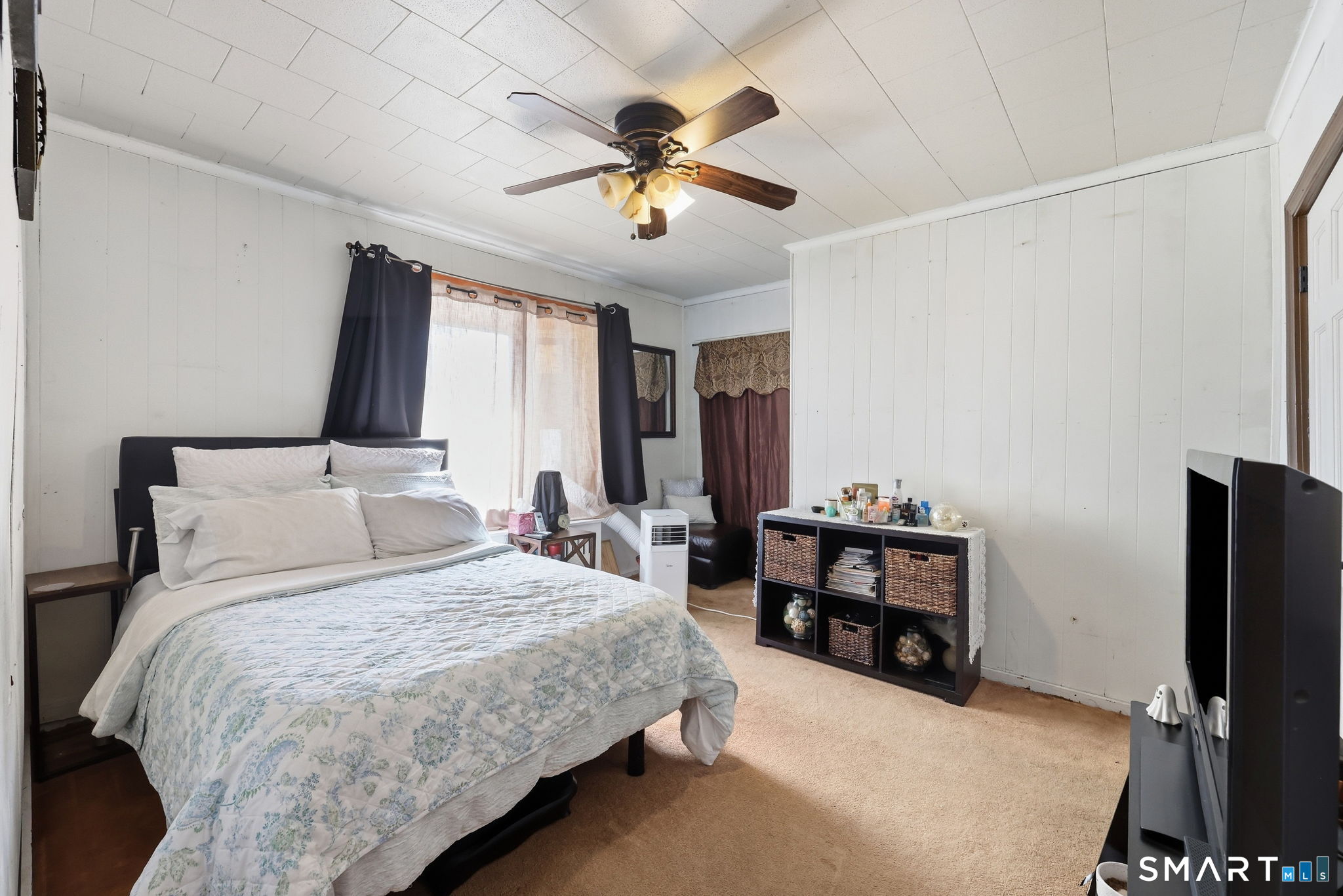 11 Gates Avenue photo 12