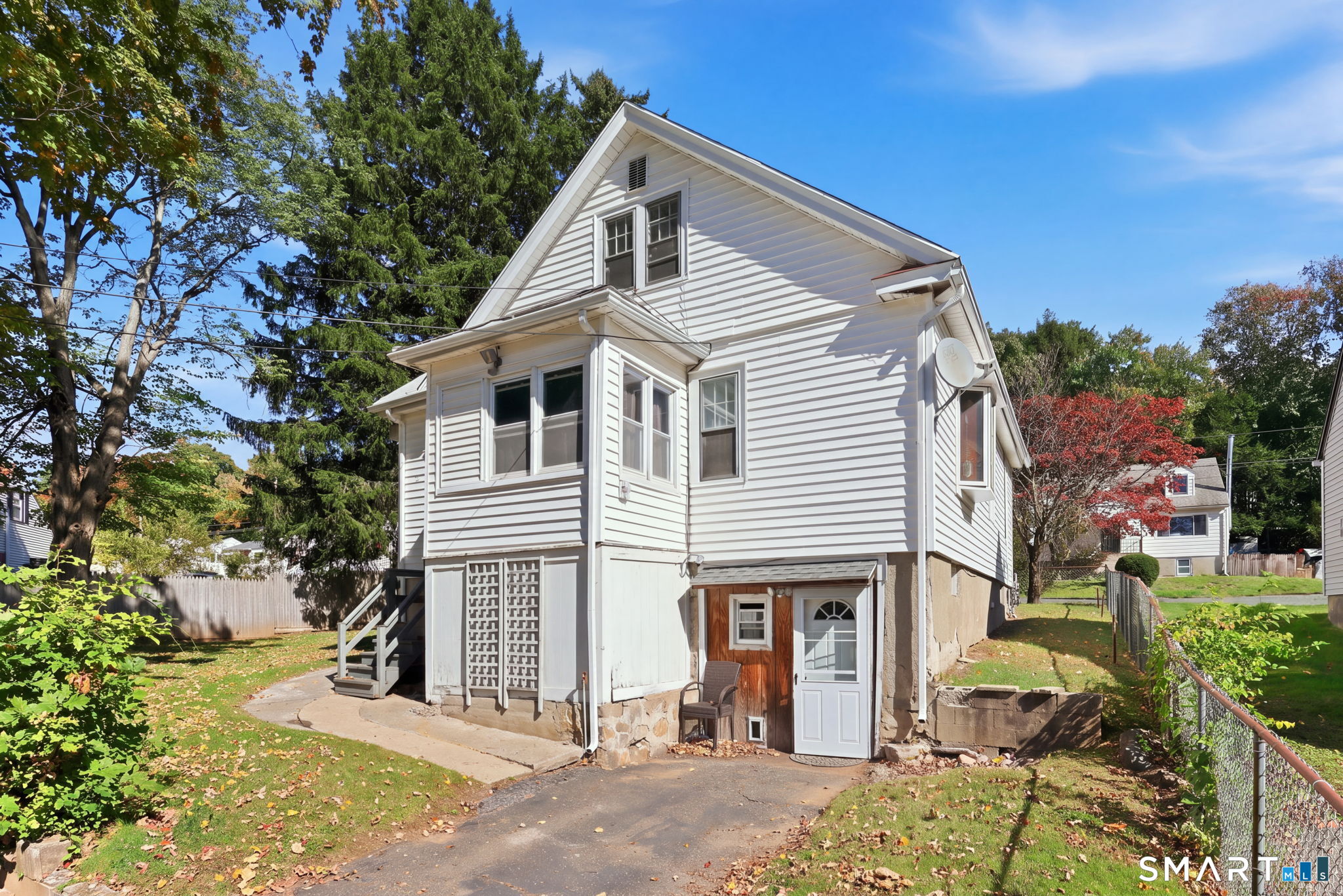 11 Gates Avenue photo 25