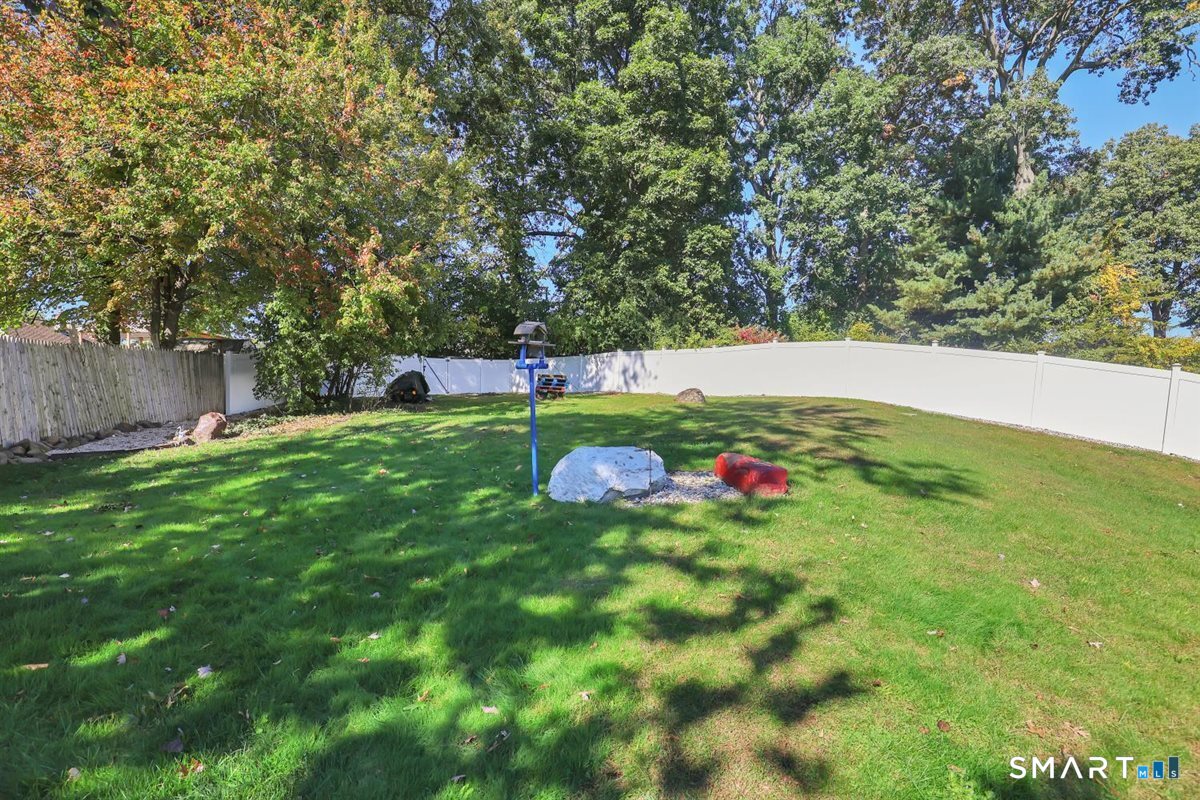 12 Westover Road photo 32