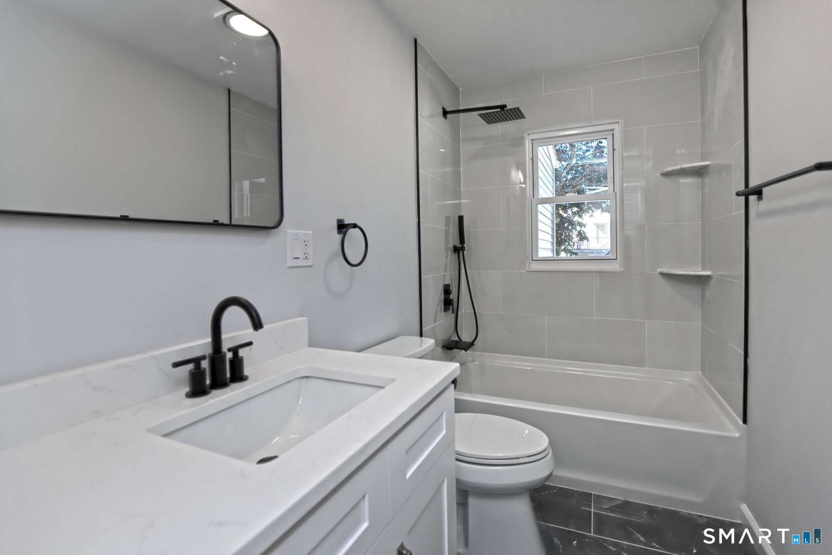 375 Franklin photo 15