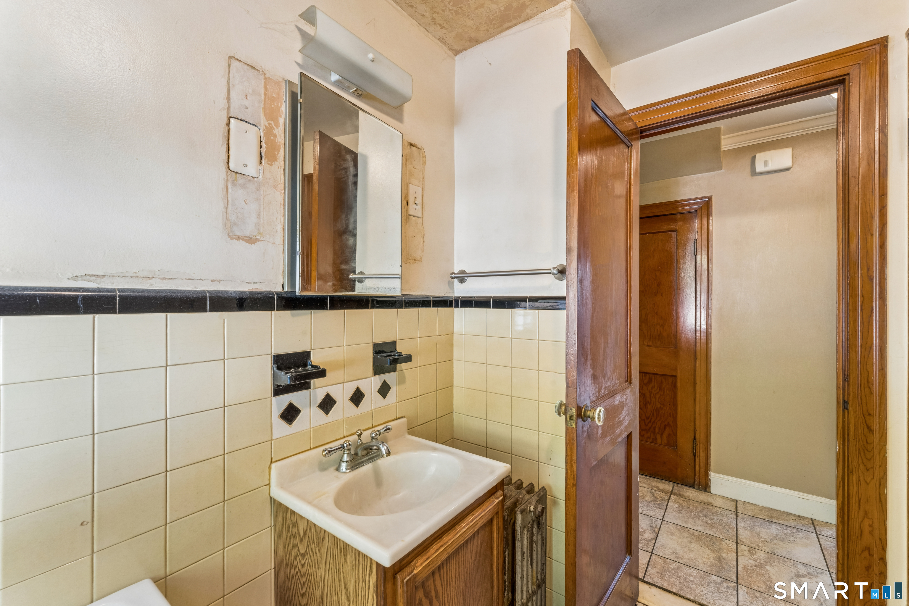 642 Greystone Road photo 19