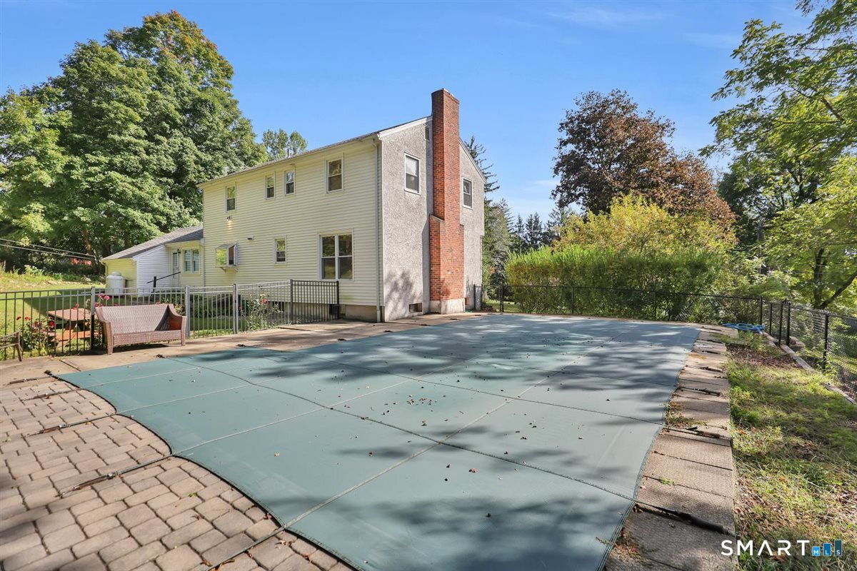 132 Pepperidge Road photo 36