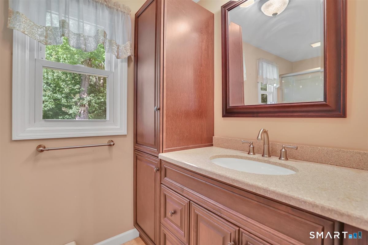 132 Pepperidge Road photo 28