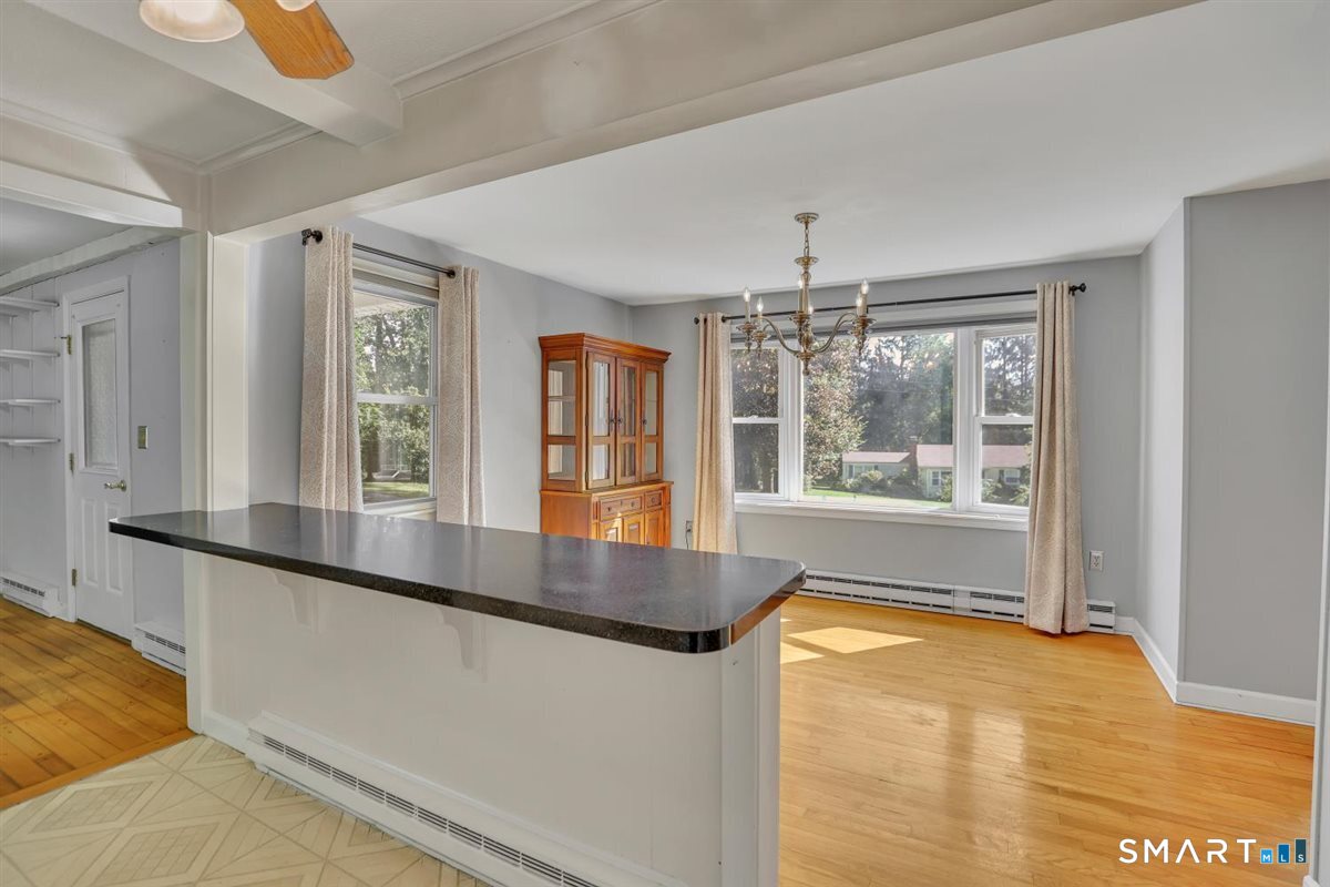 132 Pepperidge Road photo 10